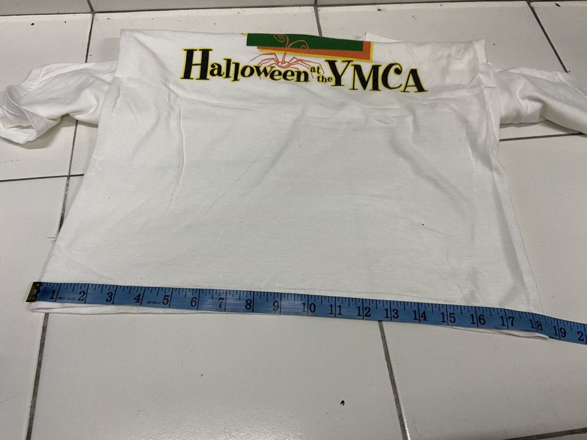 Vintage VINTAGE HALLOWEEN AT THE YMCA TEE SHIRT Size US S / EU 44-46 / 1 - 10 Thumbnail