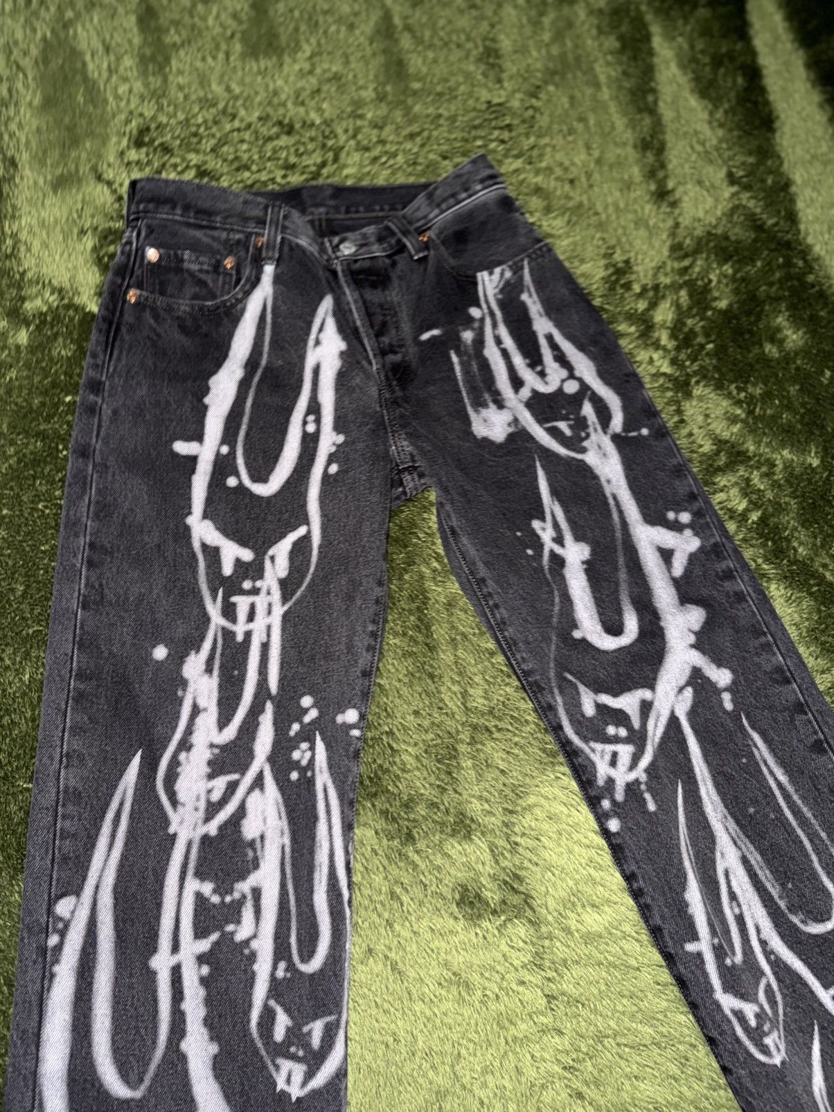 Levi's [W27] Levi’s x Barbie Ferreira 501 90s Premium Denim Pants Size US 27 - 6 Thumbnail