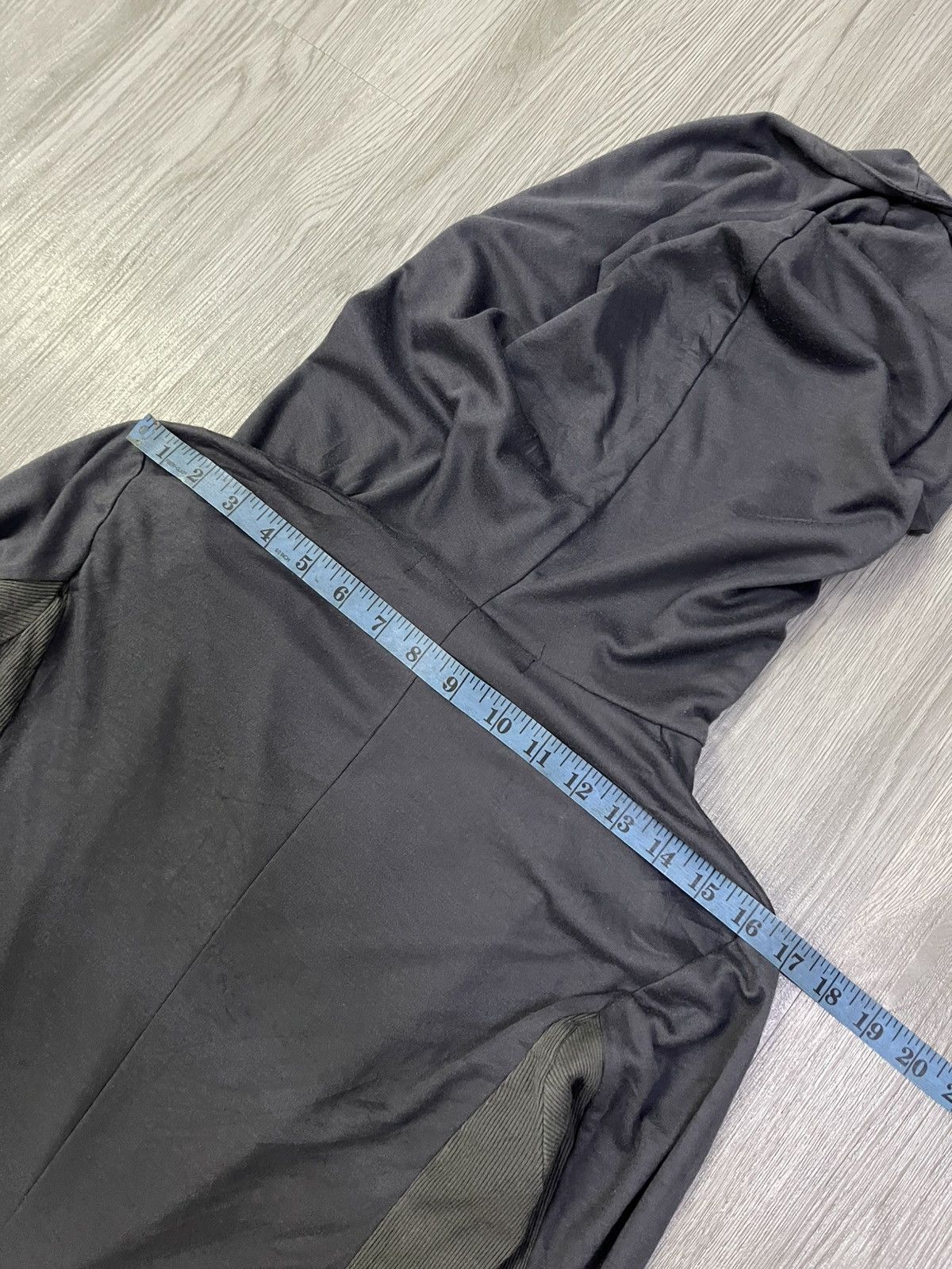 Japanese Brand Schlüssel japan ‘assasin asymmetrical light active sweater Size US S / EU 44-46 / 1 - 16 Thumbnail