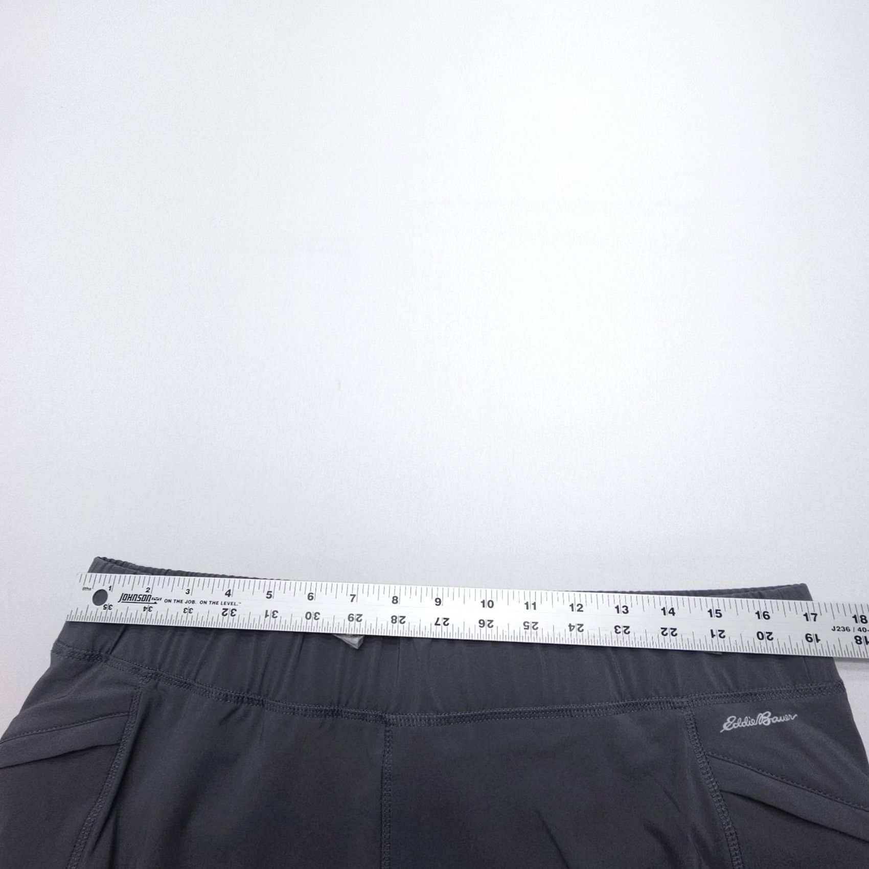 Eddie Bauer Eddie Bauer Pants Womens 16 Gray Pull Crop Hiking Travex Cargo Travel Tech Size 38" / US 16 / IT 52 - 7 Thumbnail