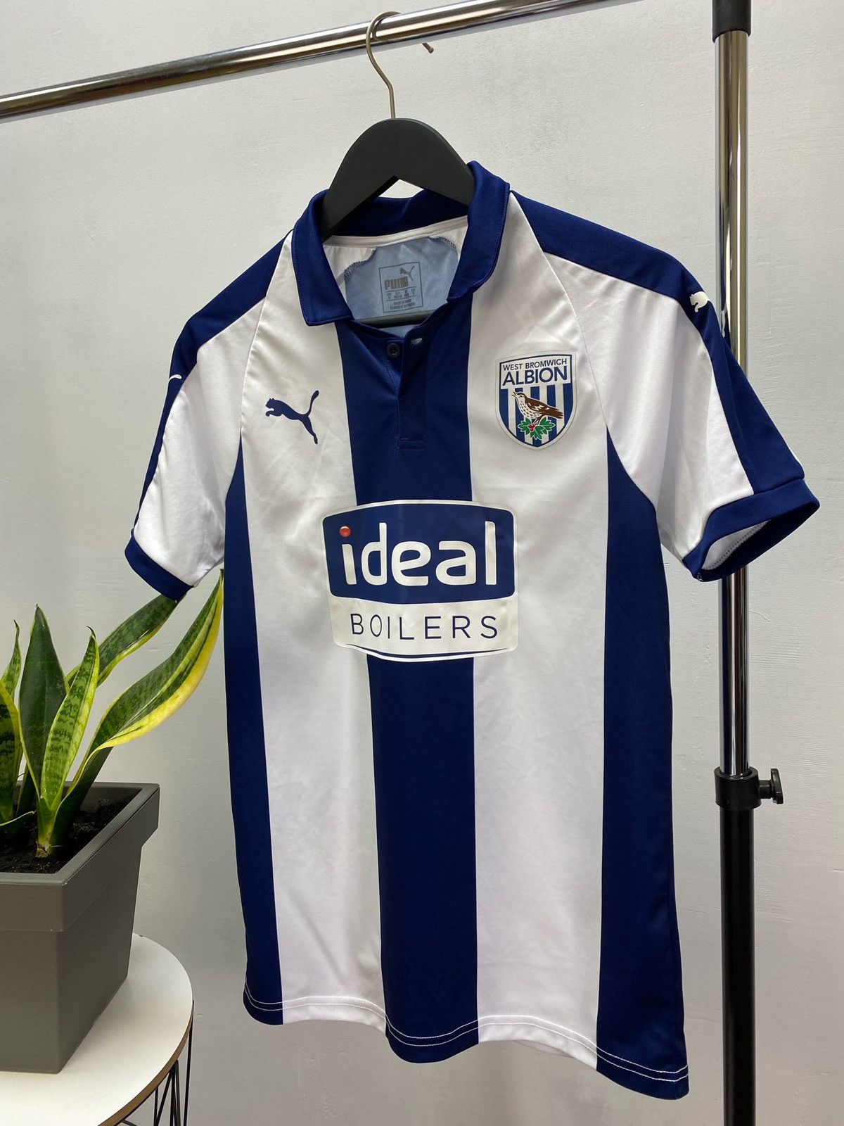 Puma West Bromwich Albion 2018 2019 Puma home soccer jersey Size US S / EU 44-46 / 1 - 2 Thumbnail