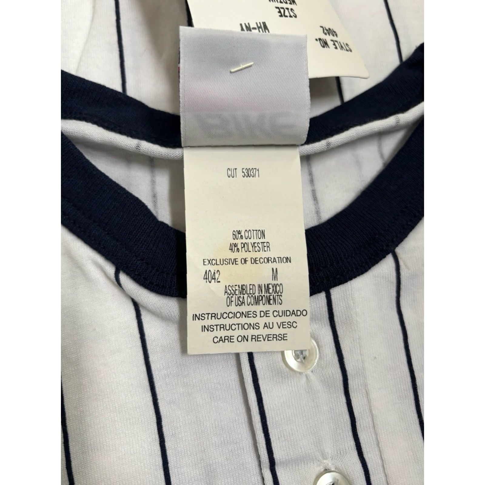 Vintage VINTAGE Bike Athletic Henley Shirt Mens Size M Deadstock NWT 90s Pinstripe White Navy Two-Button Baseball Shirt Size US M / EU 48-50 / 2 - 6 Thumbnail