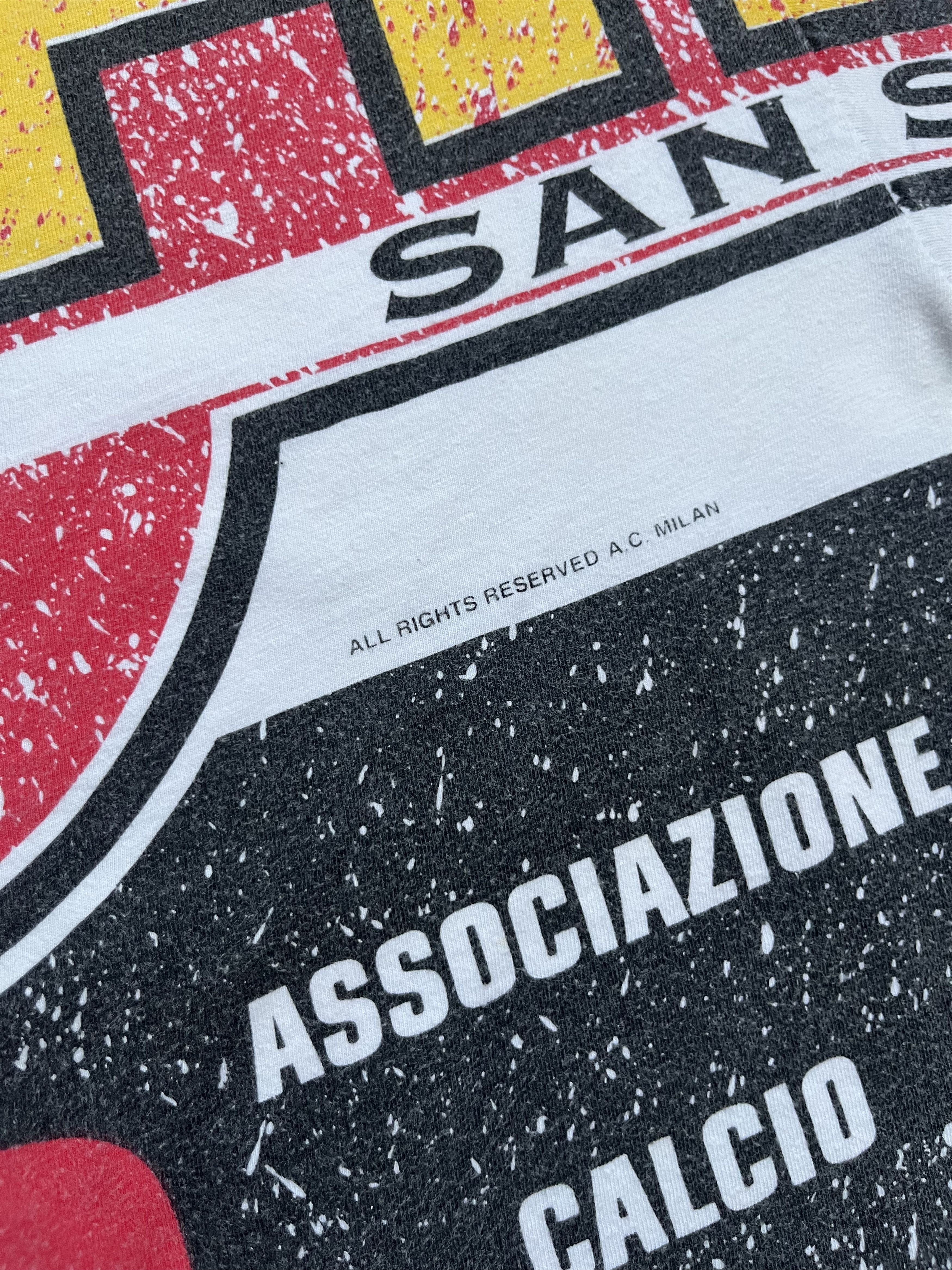 Vintage Vintage Y2K AC Milan Over Print T Shirt Size XS-S Red Size US S / EU 44-46 / 1 - 5 Thumbnail