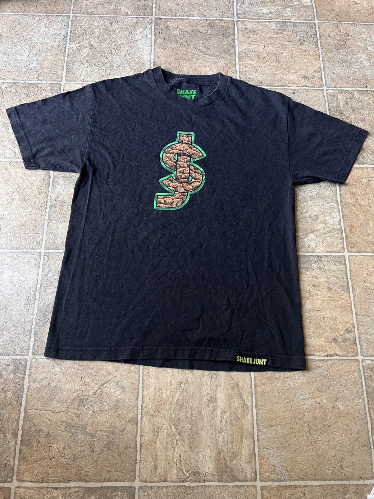 Vintage Vintage 00s SHAKE JUNT Skate Shirt Size US L / EU 52-54 / 3 - 2 Thumbnail