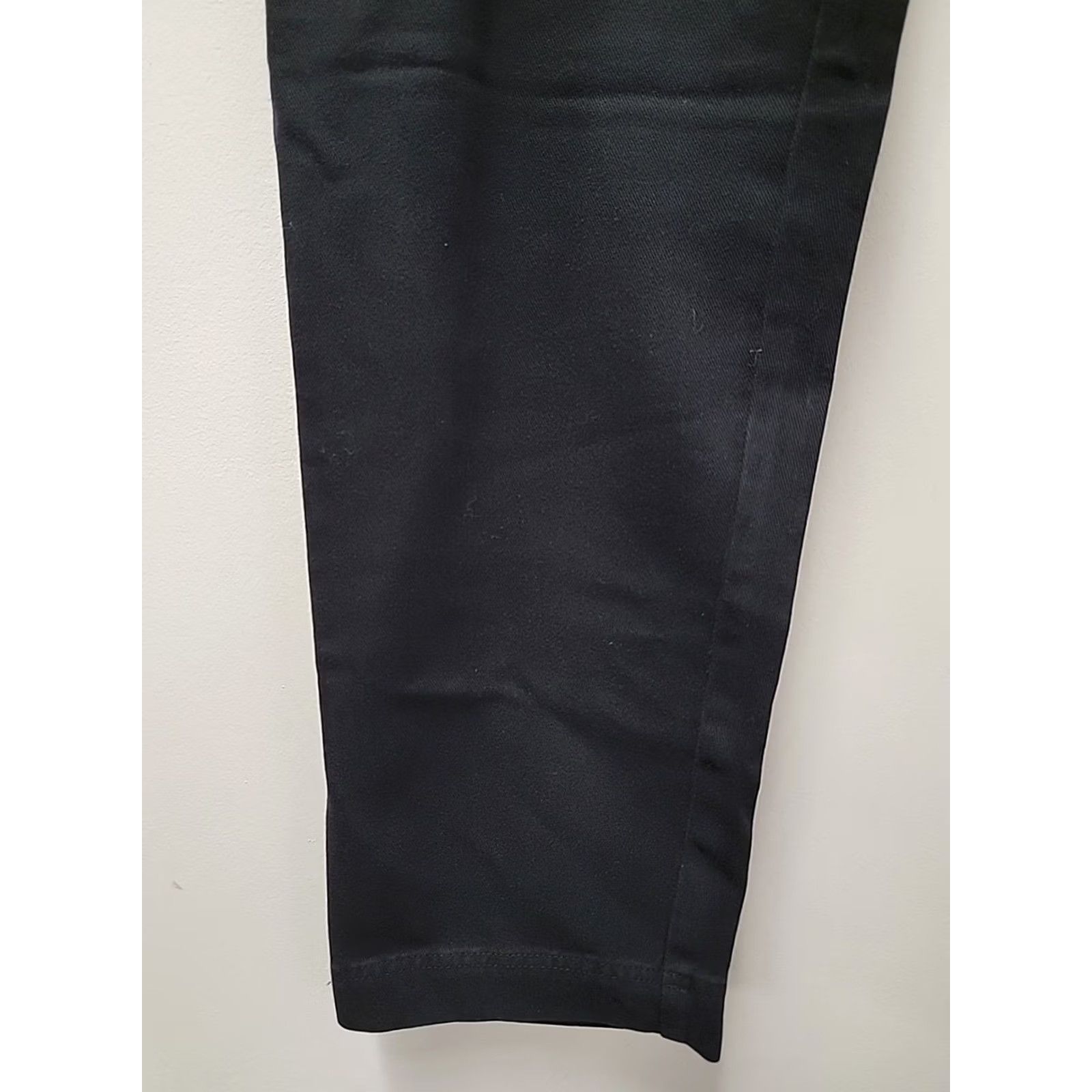 Hugo Boss VINTAGE? No. Hugo Boss Pants Chinos Black 34x32 Mens Regular Cotton Flat Front Straight Inseam 32 in Zip Button NWT Neck? Size US 34 / EU 50 - 4 Thumbnail