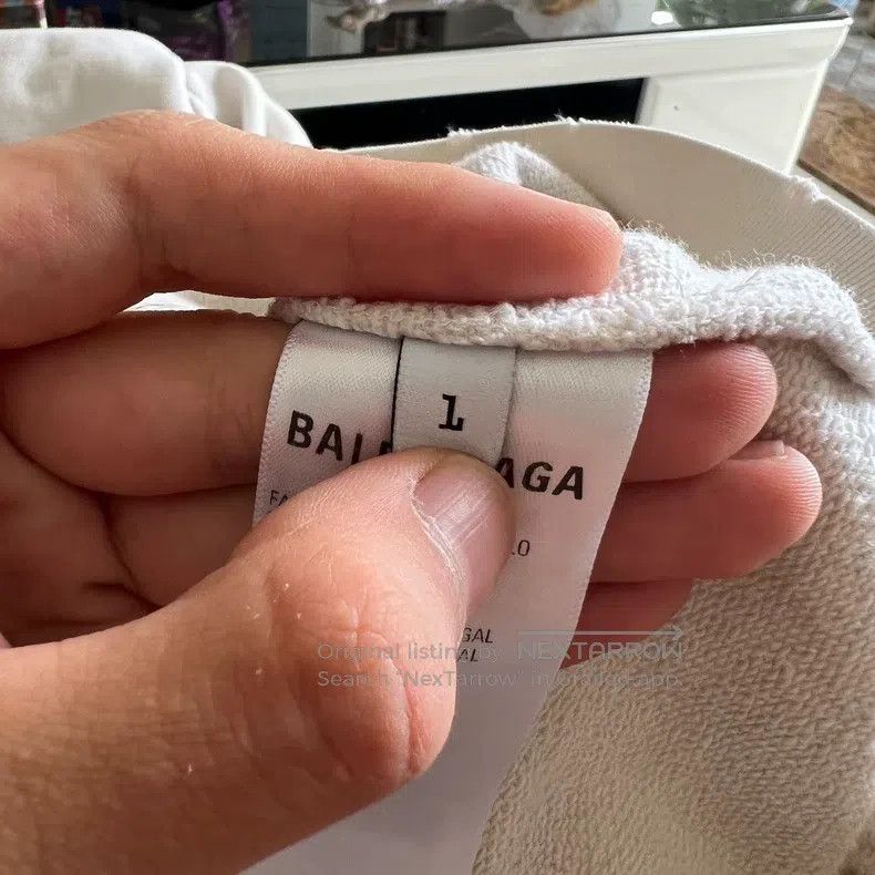 Balenciaga Balenciaga Apple Hoodie Beige Size US S / EU 44-46 / 1 - 5 Thumbnail