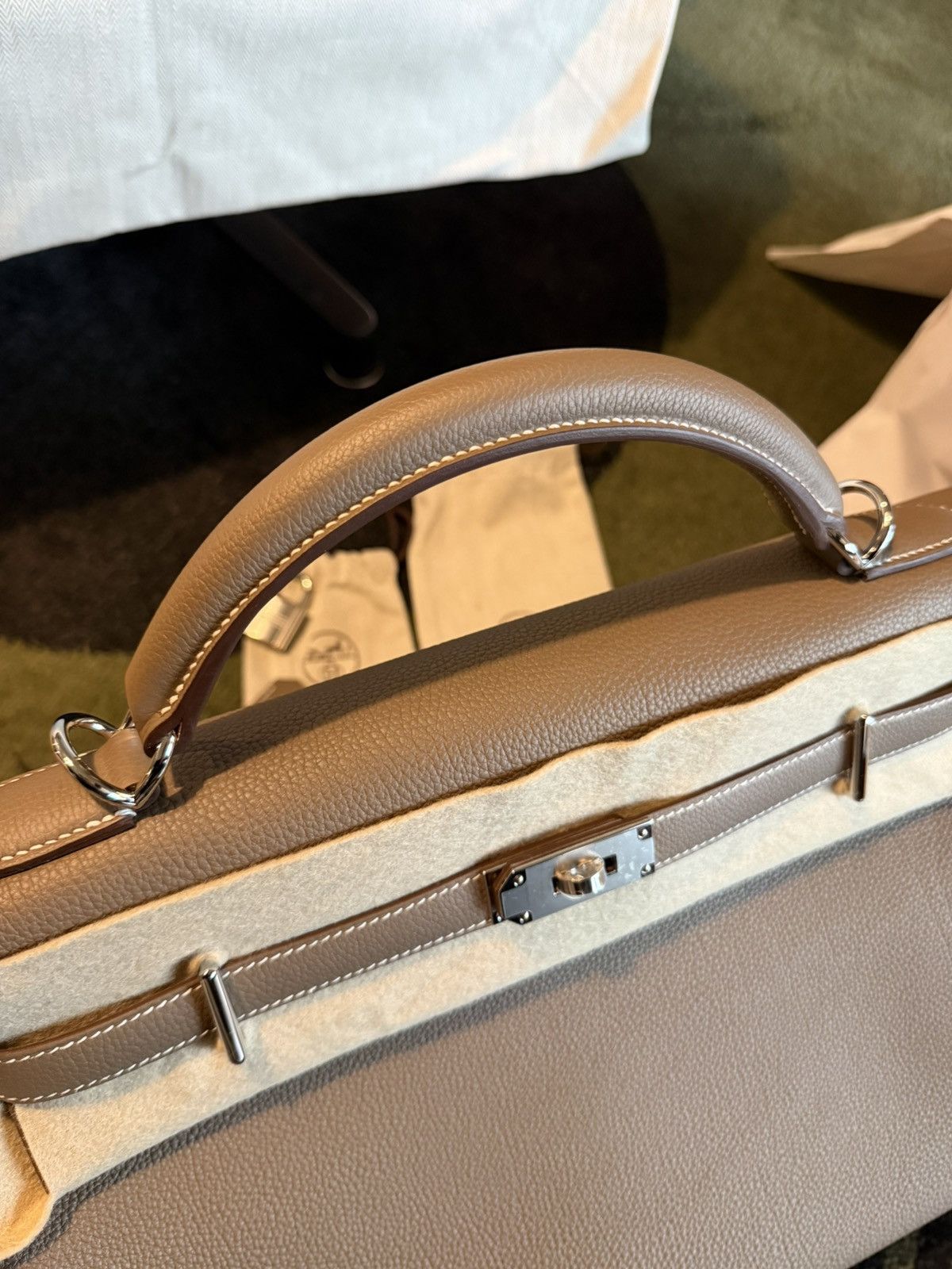 Hermes Hermès MAXI Kelly 42 Togo Leather Étoupe Size 42 - 13 Thumbnail