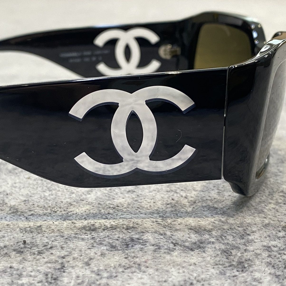 Chanel CHANEL 0CH5526 C501W1 BLACK GREY Size ONE SIZE - 3 Thumbnail