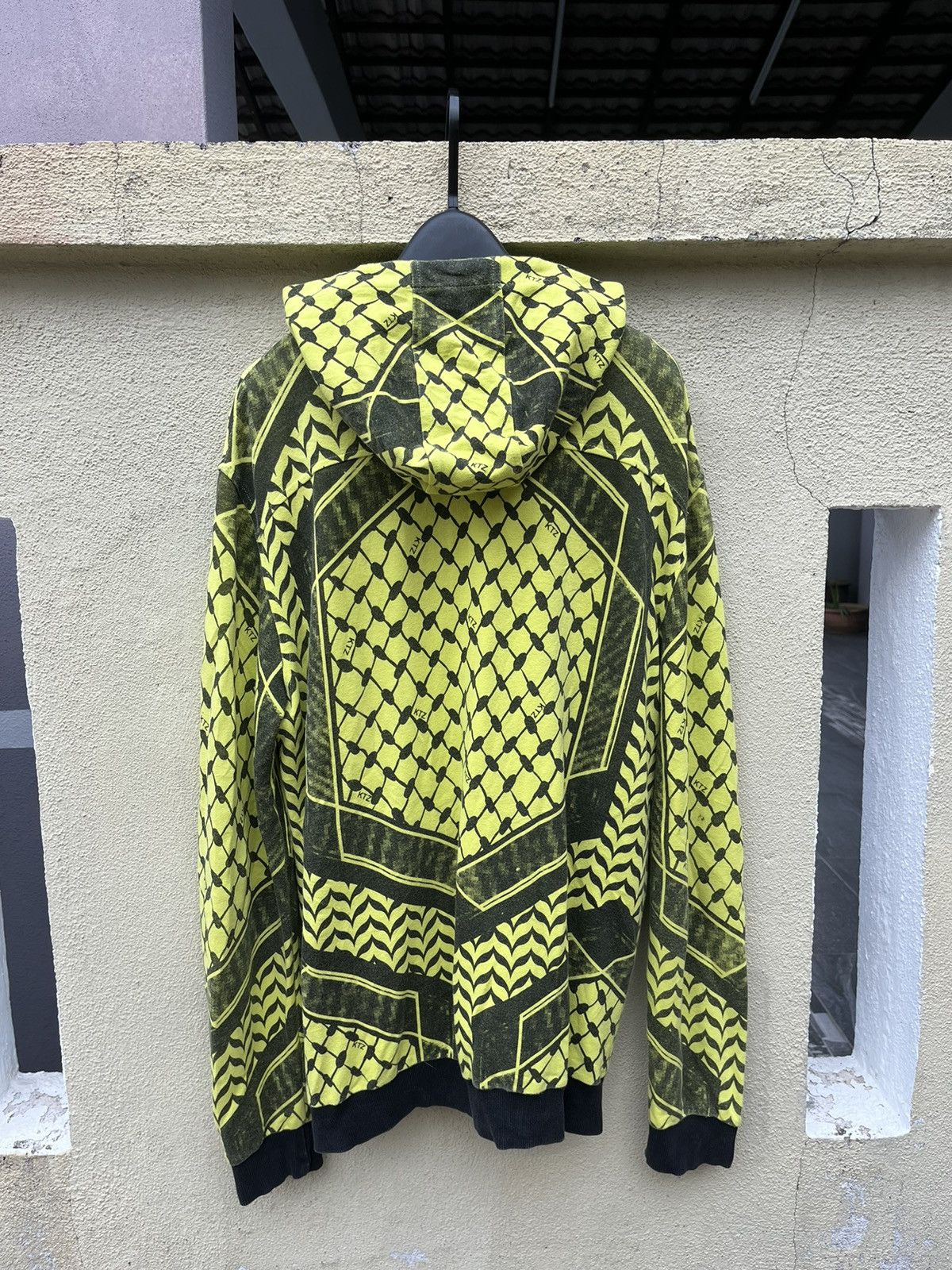 KTZ Ktz acid yellow/black hoodie Size US M / EU 48-50 / 2 - 7 Thumbnail