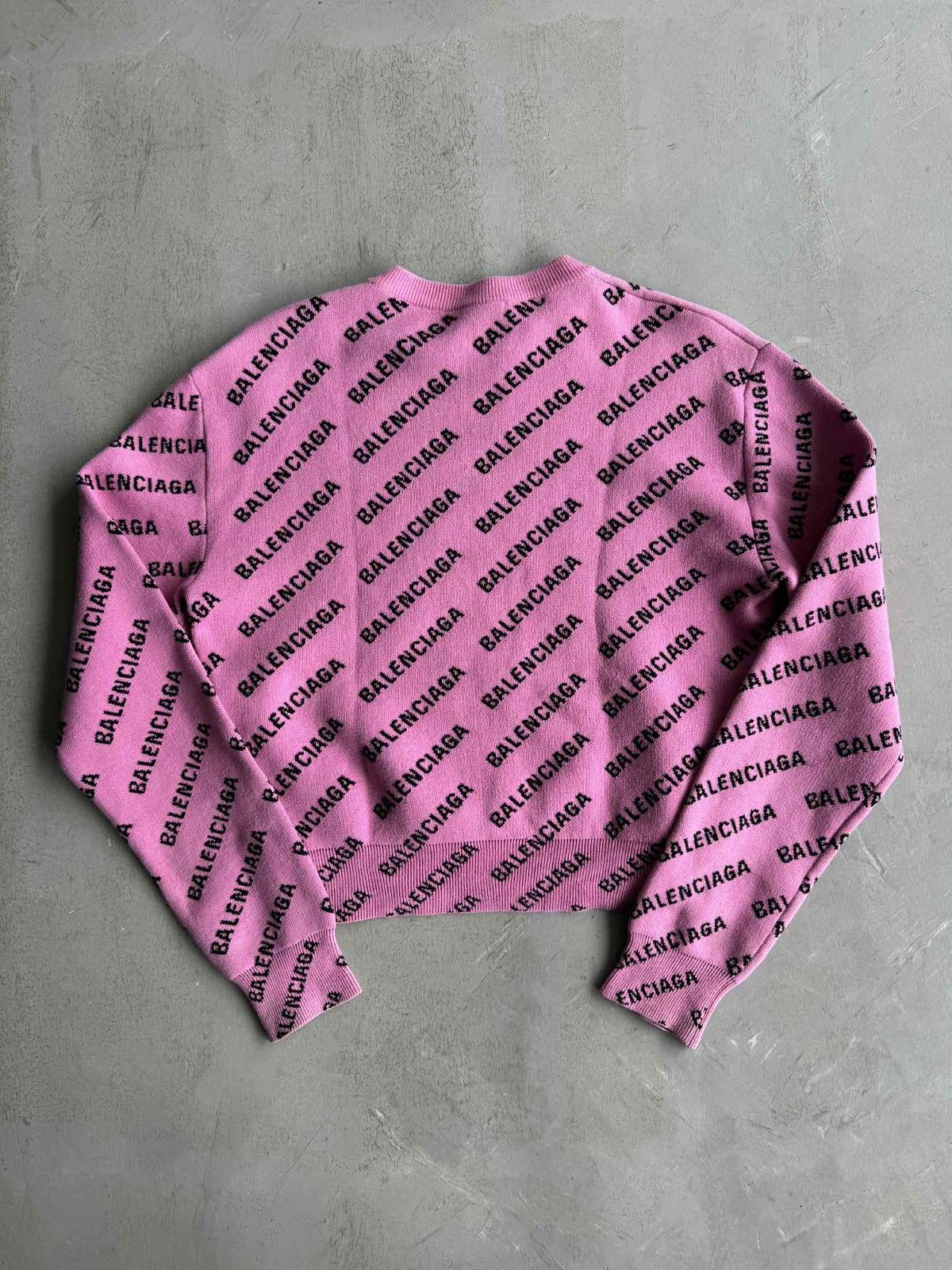 Balenciaga Balenciaga - All Over Print Script Wool Crewneck Size XS / US 0-2 / IT 36-38 - 2 Thumbnail