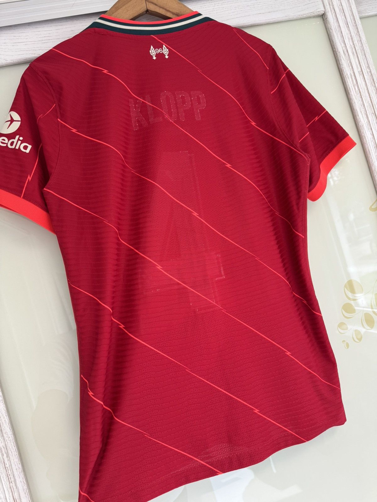 Nike Liverpool 2021-2022 Home Dri-Fit ADV Soccer Jersey Kit Shirt Size US M / EU 48-50 / 2 - 10 Thumbnail