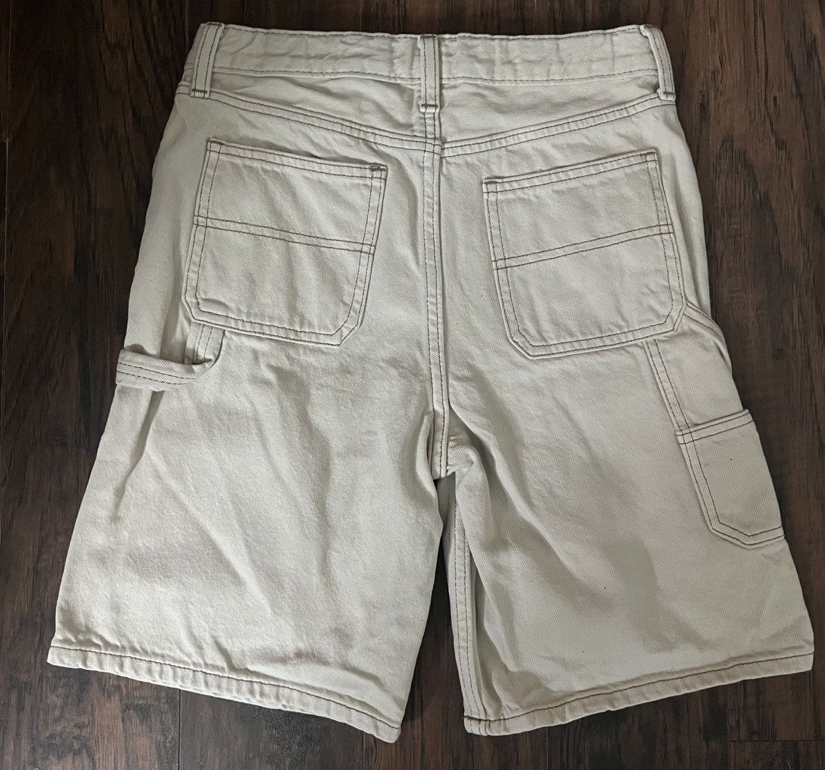 Old Navy Cargo shorts Size US 29 - 2 Thumbnail