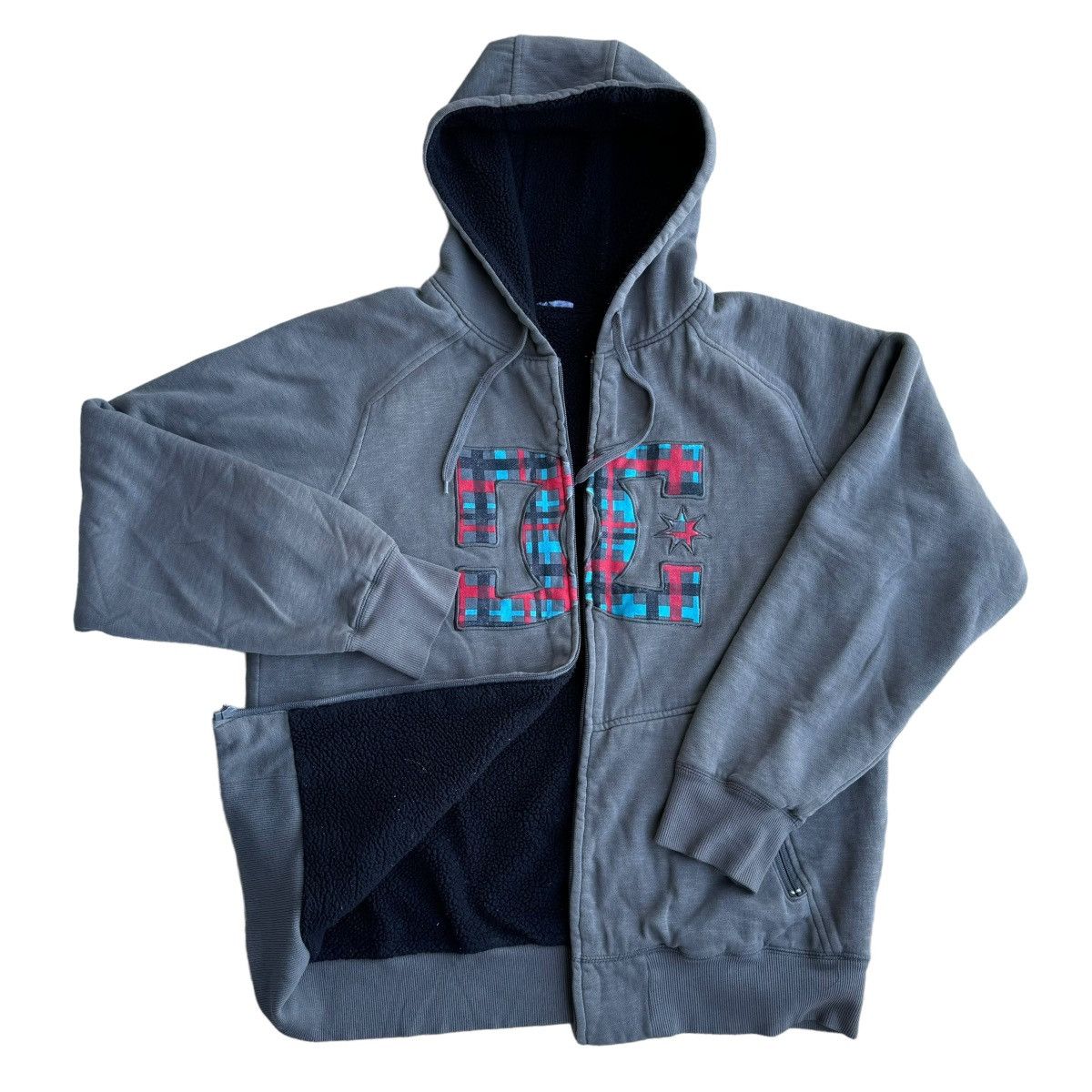 DC × Southpole × Vintage DC SKATEBOARDS Y2K SHERPA LINED VINTAGE ZIPPED FLEECE HOODIE Size US L / EU 52-54 / 3 - 1 Thumbnail