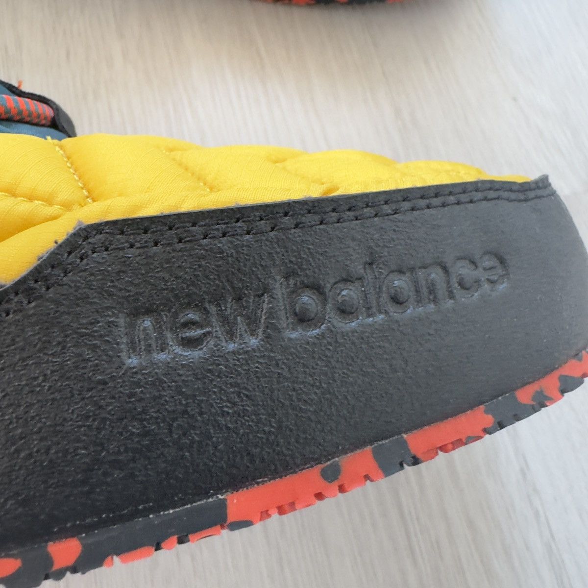 New Balance New Balance Moc v2 slipper sneakers Size US 13 / EU 46 - 5 Thumbnail