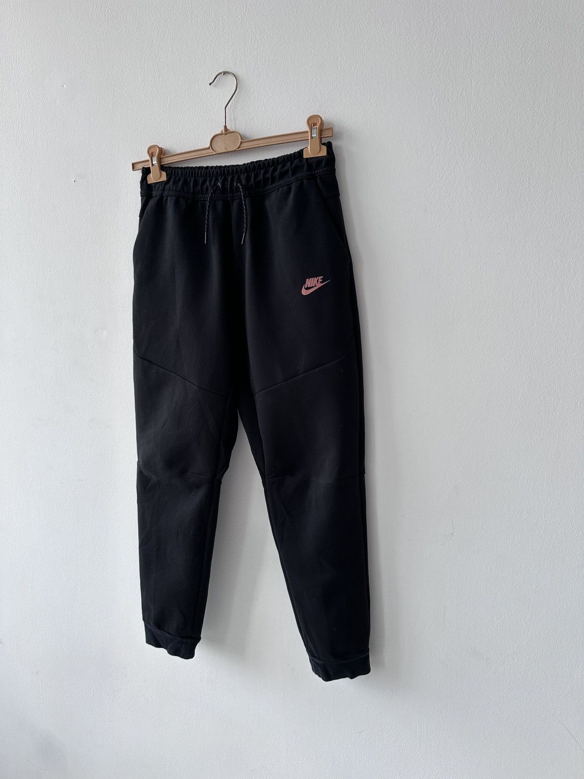 Nike Nike tech fleece joggers pants Size US 29 - 2 Thumbnail