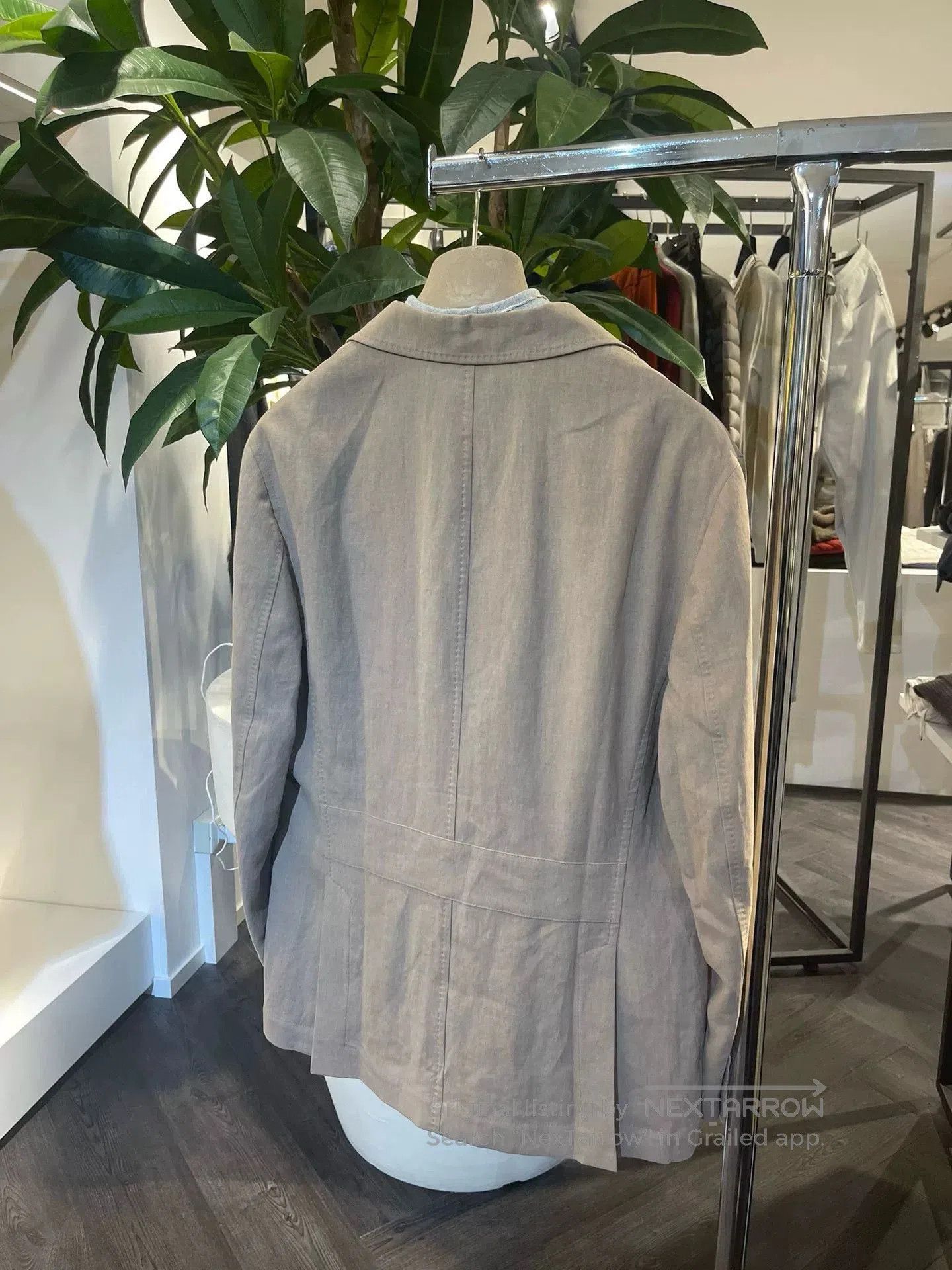 Brunello Cucinelli Classic Khaki Hunting Jacket for Men. Size US M / EU 48-50 / 2 - 6 Thumbnail