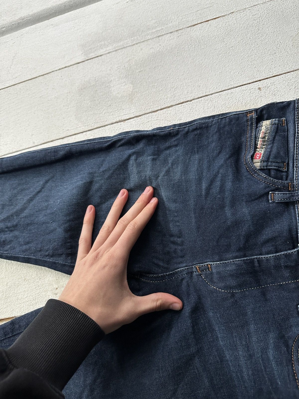 Diesel 🚨Gothic Diesel Regular Slim relax Flared Jeans Womens Size 29" - 6 Thumbnail
