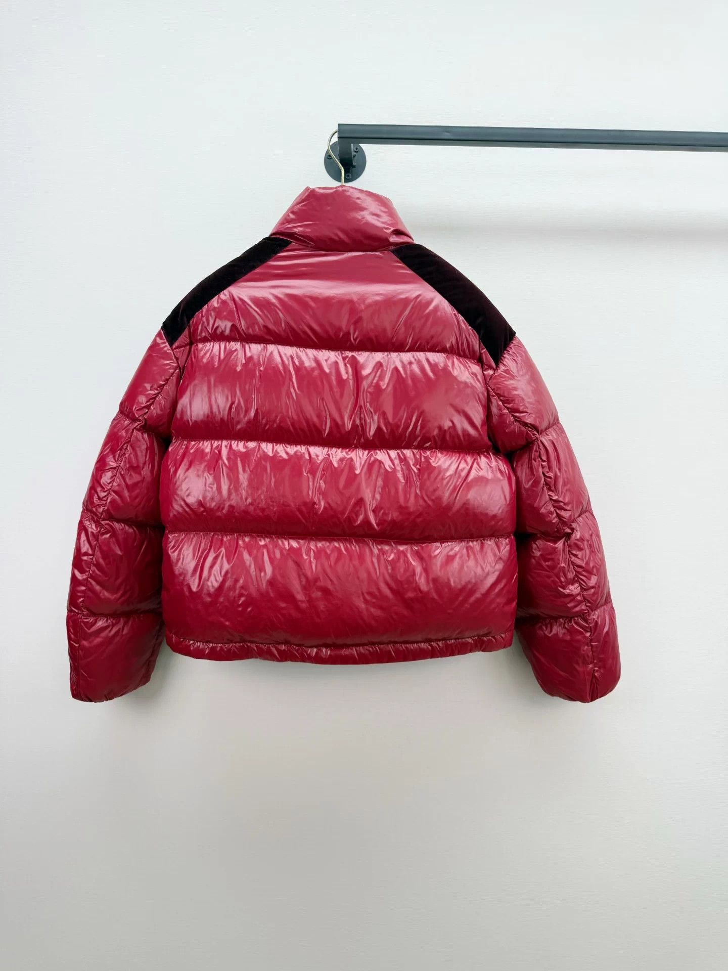 Moncler Moncler Women's new with tags down jacket 0 Size XS / US 0-2 / IT 36-38 - 4 Thumbnail