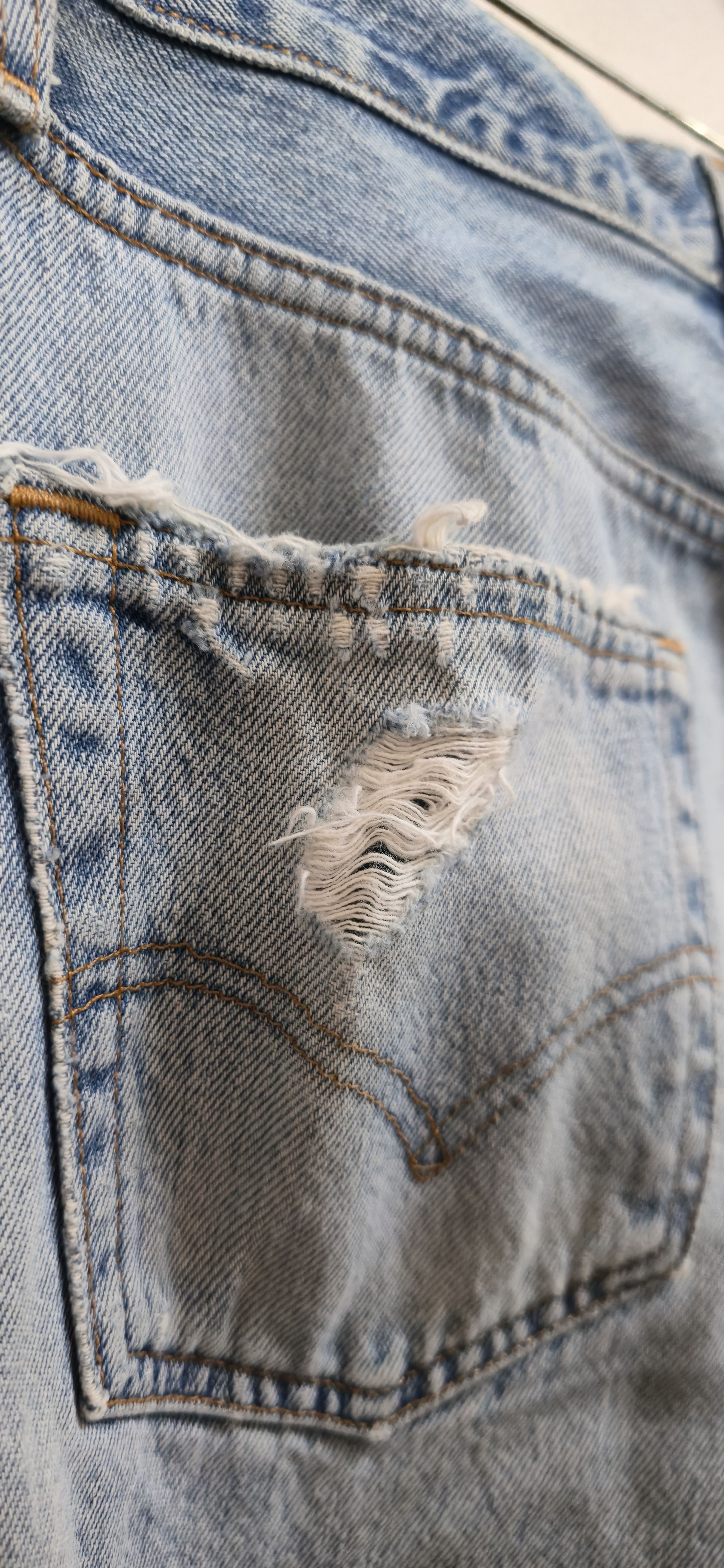 Levi's Vintage Clothing Vintage Levi's 501 Jeans Straight Leg Denim (W34 L29) Size US 34 / EU 50 - 5 Thumbnail