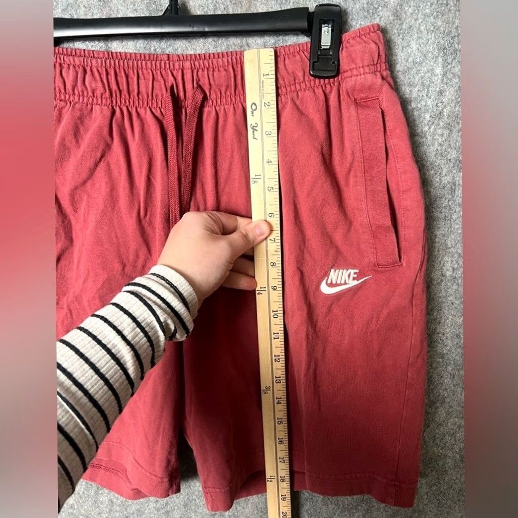 Nike Nike Shorts Men Size Medium Red Launge Size US 31 - 5 Thumbnail
