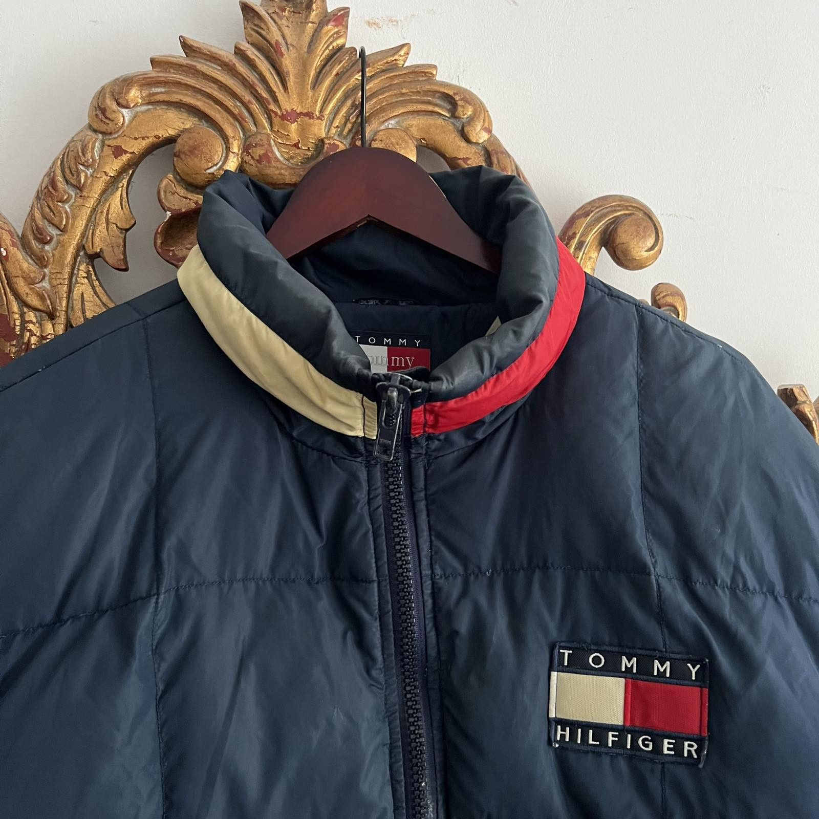 Tommy Hilfiger Vintage Tommy Hilfiger Puffer Jacket Design Sz XL Size US XL / EU 56 / 4 - 4 Thumbnail