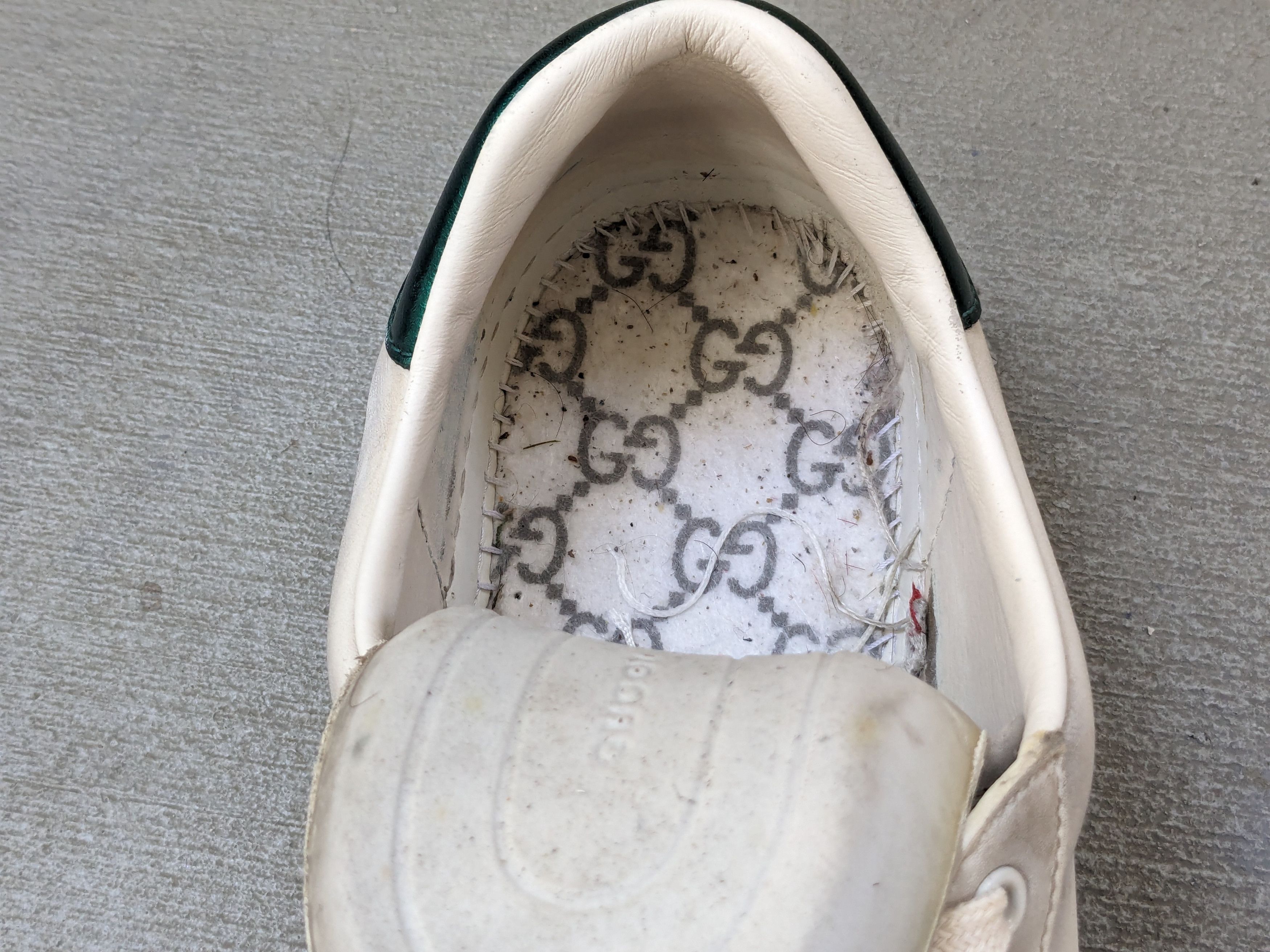Gucci Gucci Ace Sneakers White 9 Distressed Low Tops Leather Size US 9 / EU 42 - 18 Thumbnail
