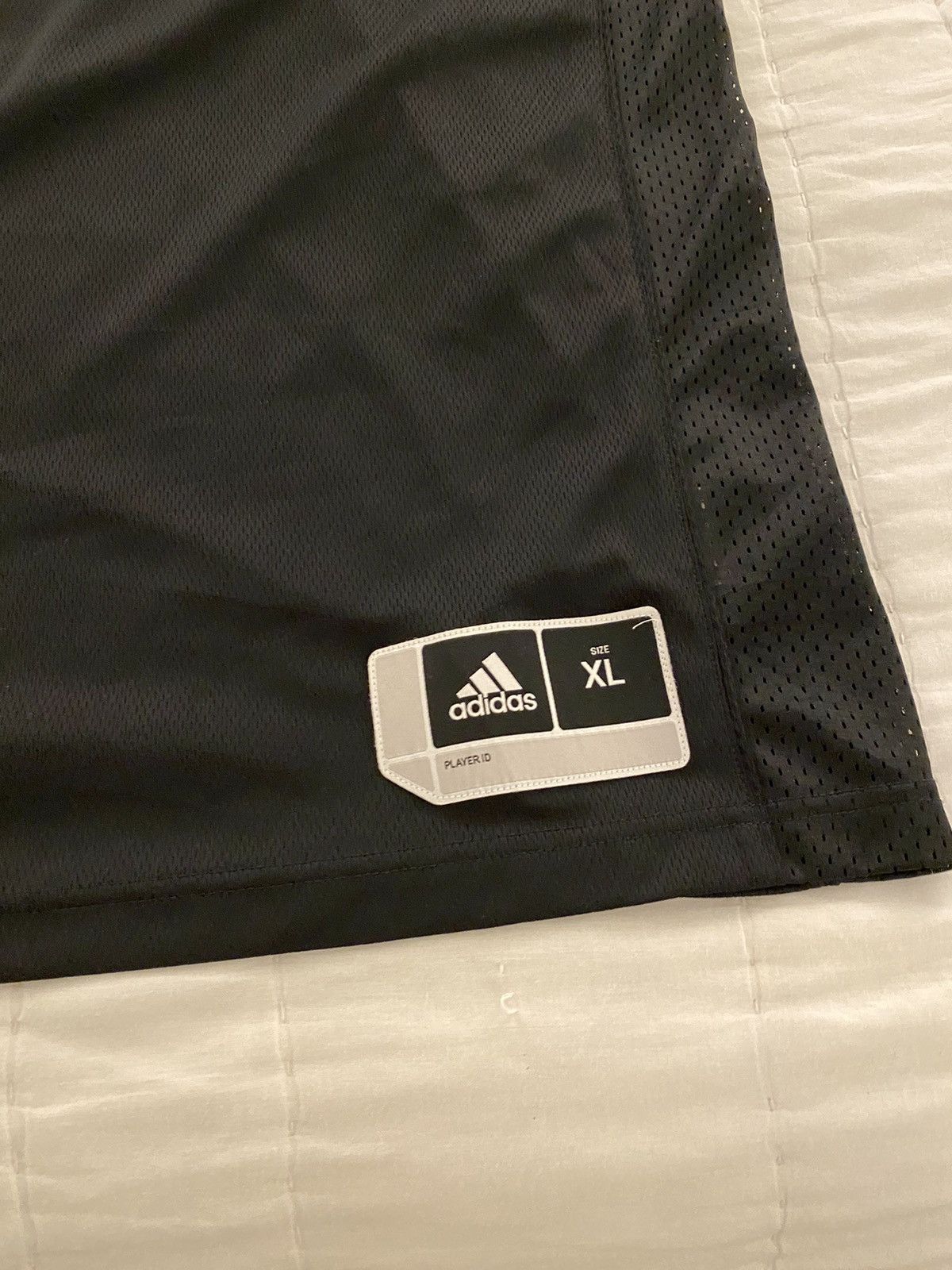 NCAA Adidas U of Washington Basketball Swingman Jersey XL Size US XL / EU 56 / 4 - 4 Thumbnail