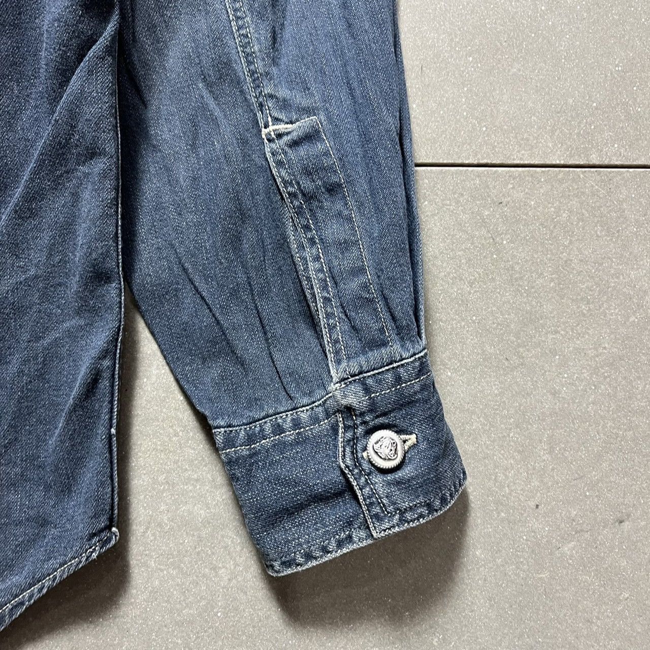 Versace Jeans Couture Versace Jeans Couture Denim Shirt Size US L / EU 52-54 / 3 - 13 Thumbnail