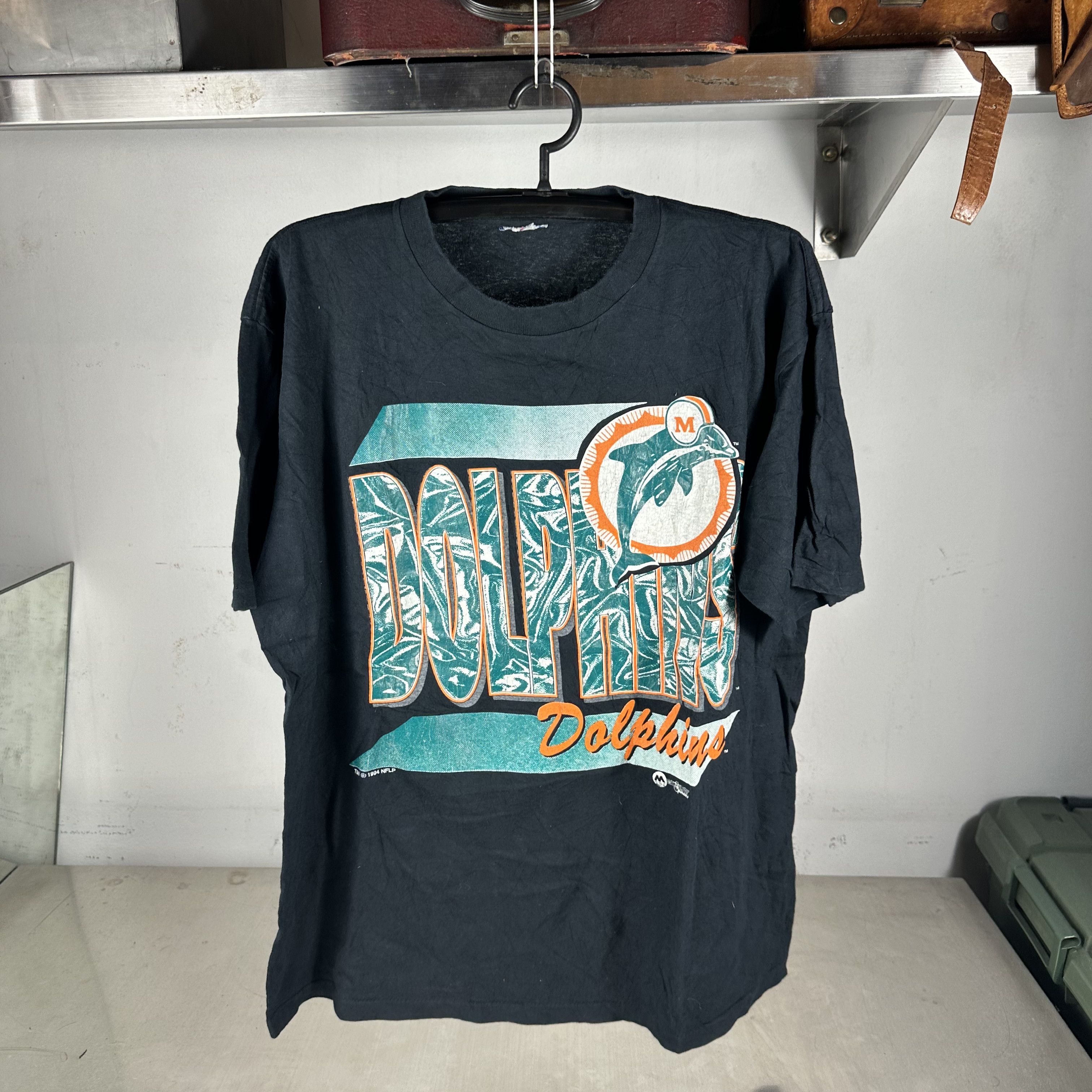 Vintage Vintage 1994 Miami Dolphins Football NFL T-shirt Size US XL / EU 56 / 4 - 1 Thumbnail