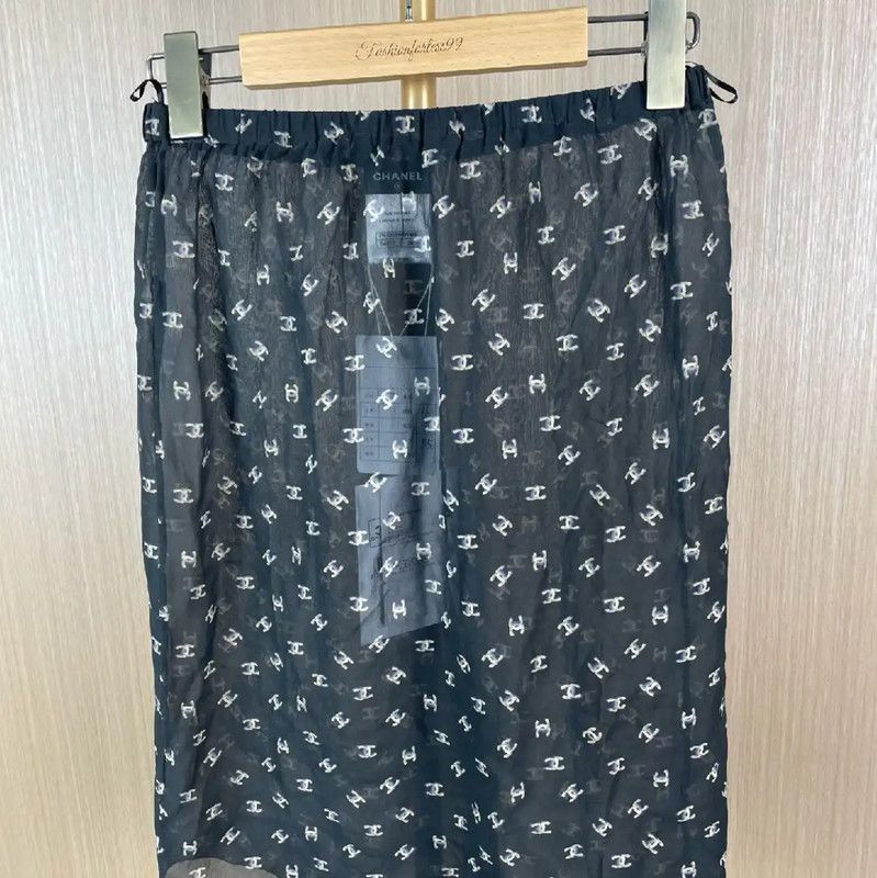 Chanel Chanel Black Silk Midi Skirt M Size 0089 Size 23" - 1 Thumbnail