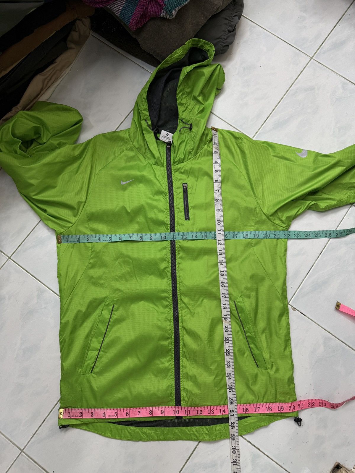 Nike 🔥🔥🔥STEALS NIKE HOODIE LIGHT JACKET Size US M / EU 48-50 / 2 - 13 Thumbnail