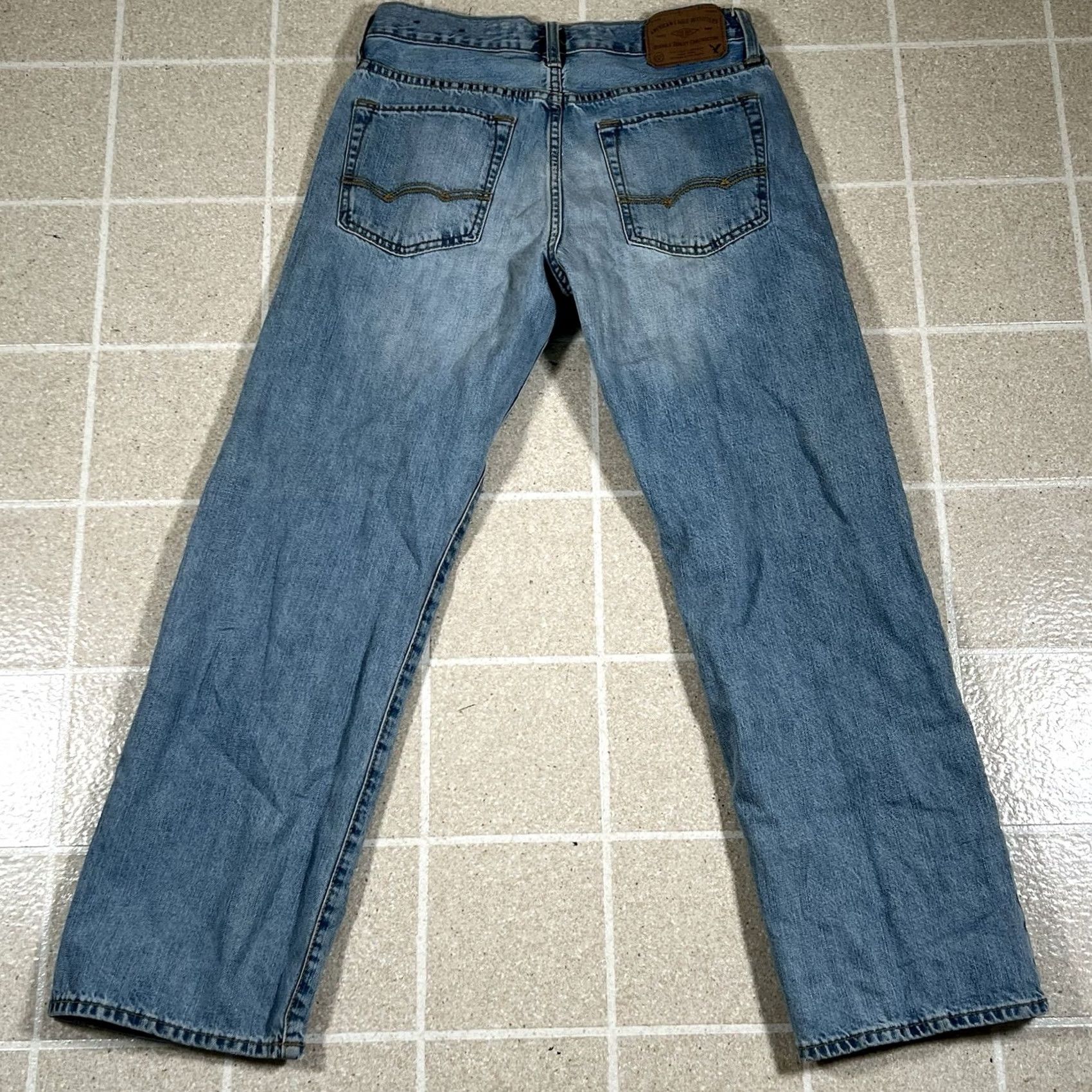American Eagle Outfitters American Eagle Outfitters Jeans Bootcut Men 28x30 Light Wash Blue Baggy Classic Size US 28 / EU 44 - 2 Thumbnail