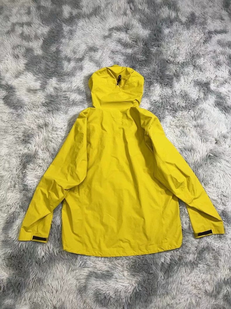 Arc'teryx Arcteryx Zeta Shell Jacket in Yellow Size US XL / EU 56 / 4 - 3 Thumbnail
