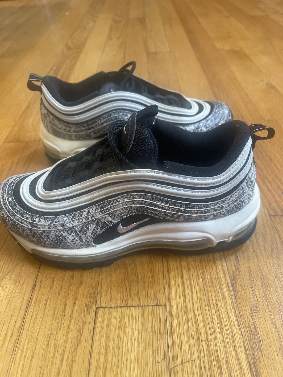 Nike Nike Air Max Size US 6 / EU 39 - 1 Thumbnail