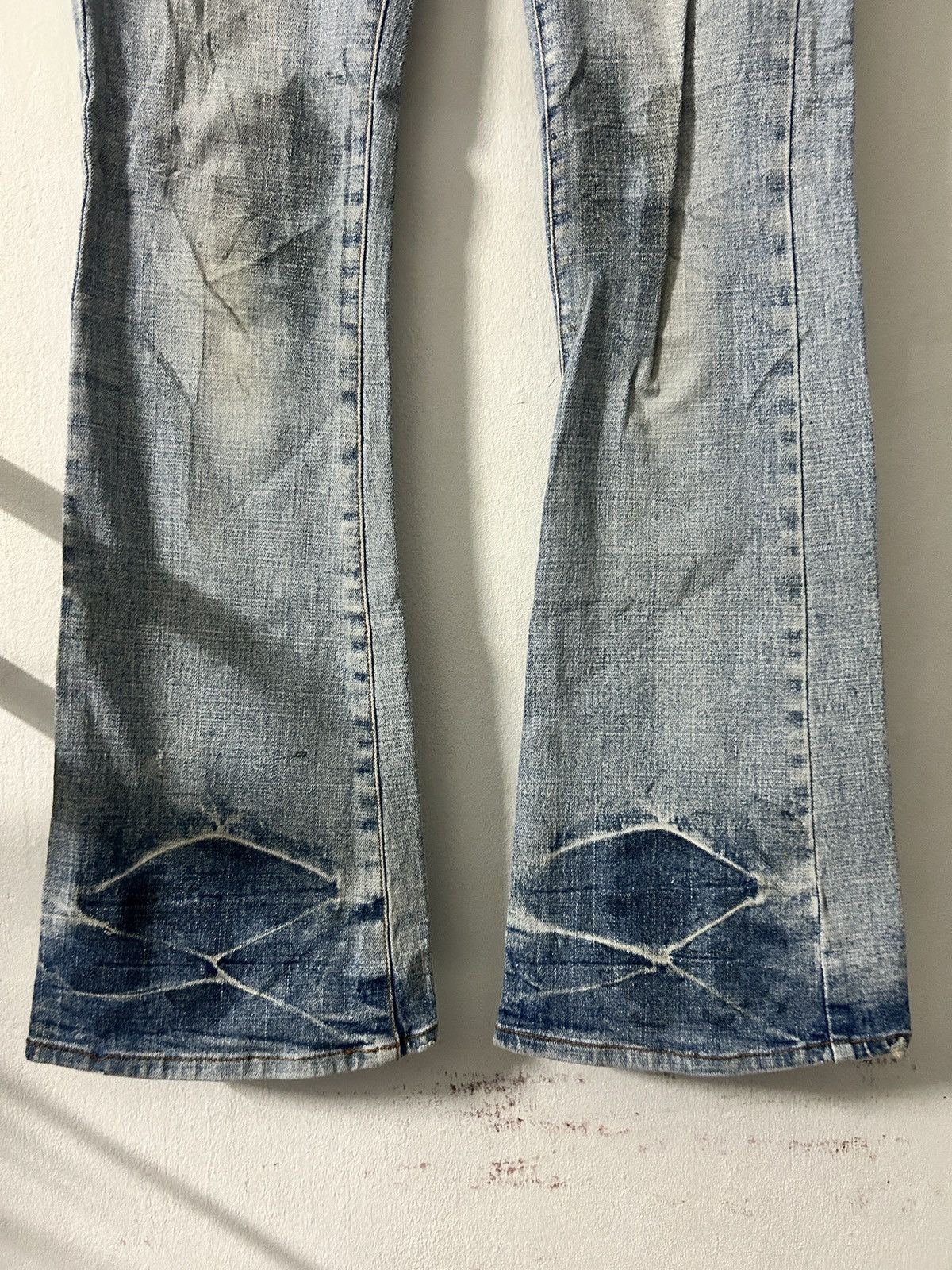 If Six Was Nine Flared glitter whiskered jeans fade lgb style japanese denim Size 28" / US 6 / IT 42 - 2 Thumbnail