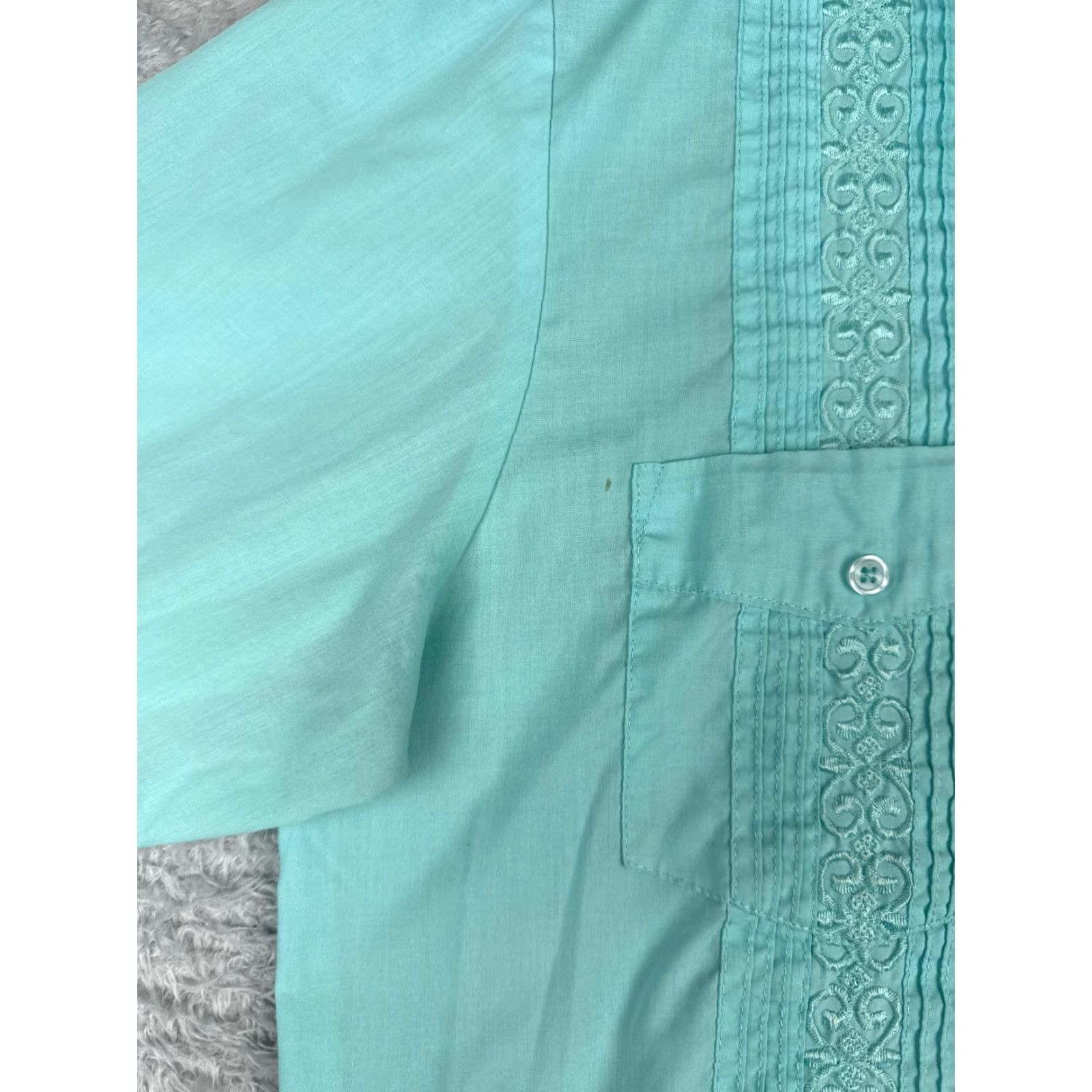 Vintage Tropicool Guayabera Shirt Men XL Blue 4 Pocket Short Sleeve Polyester Blend Button-Up Casual Aloha Beach Hawaiian Vacation Resort Mens Size US XL / EU 56 / 4 - 3 Thumbnail