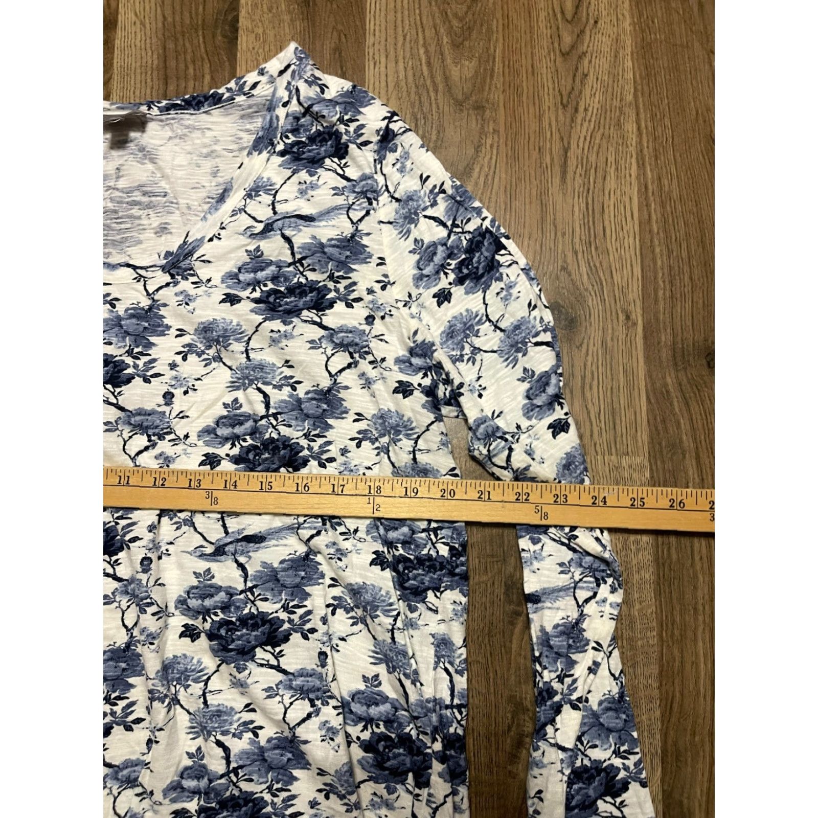 J. Jill J. Jill Shirt Womens Size Large Blue White Floral Long Sleeve T-Shirt Pullover Casual Modern Regular Basic Shirt Womens L Blue Floral Long Sleeve Size L / US 10 / IT 46 - 6 Thumbnail