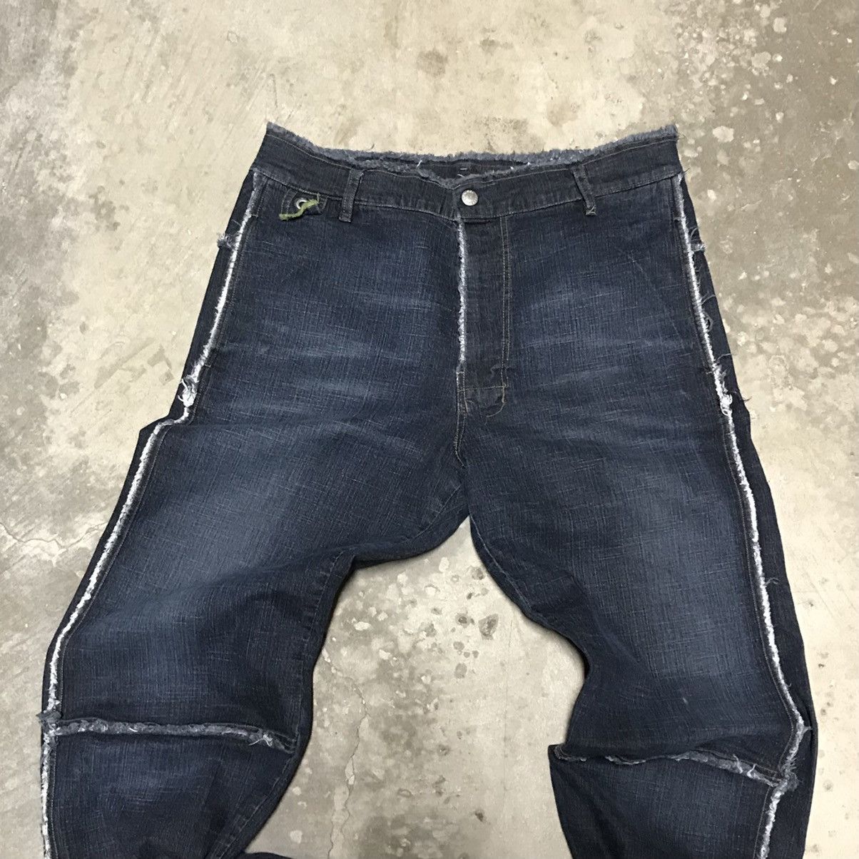 Diesel × Vintage Crazy Vintage Y2K Diesel Baggy Wide Leg Distressed Jeans Size US 34 / EU 50 - 2 Thumbnail