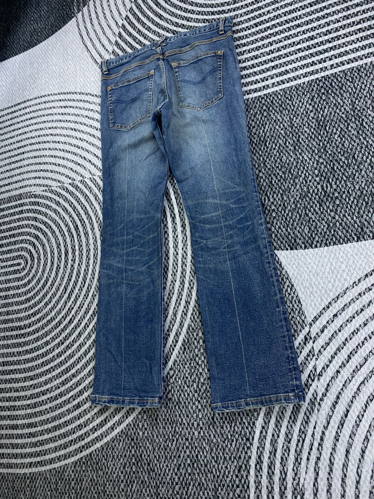 DISCOVERED Vintage Flared Discovered Japan Blue Distressed Denim Jeans Size US 35 - 6 Thumbnail