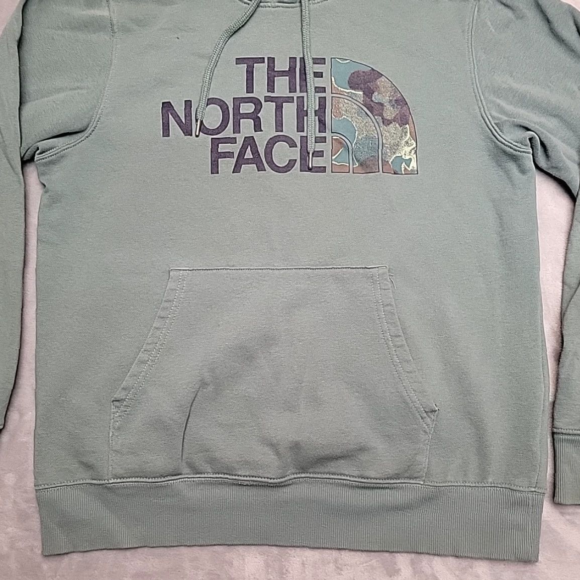 The North Face The North Face Hoodie Mens M Green Camo Logo Front Hooded Pullover Sweatshirt Size US M / EU 48-50 / 2 - 2 Thumbnail