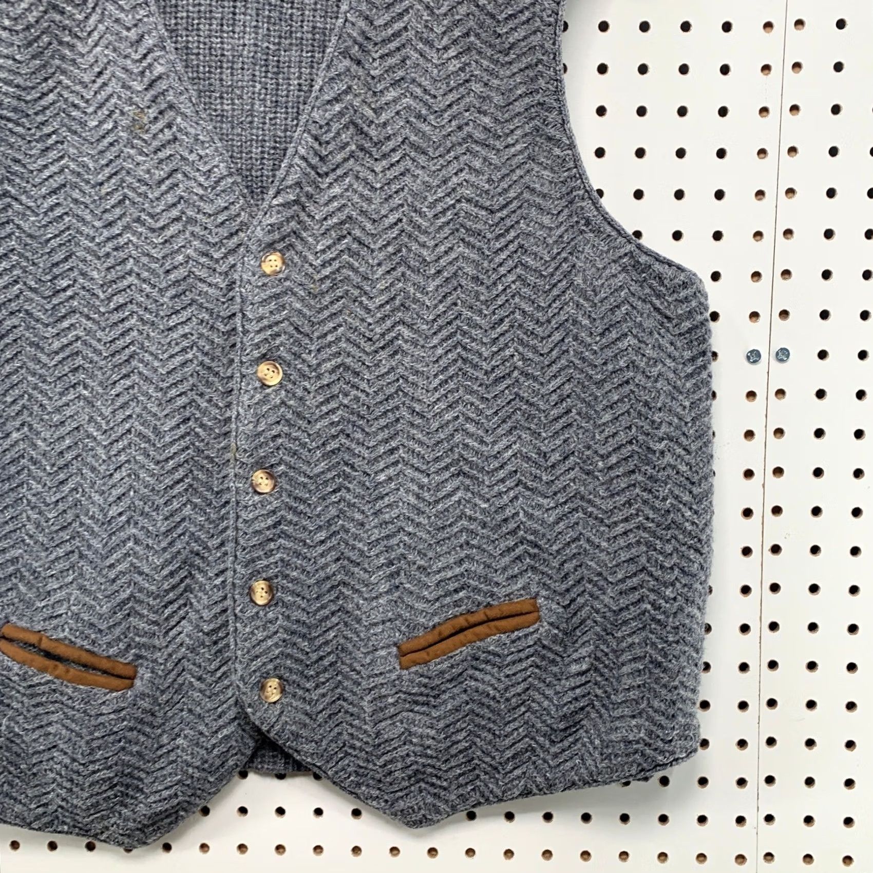 Vintage VINTAGE J.J. Farmer Sweater Vest Mens XL Grey 90s Wool Shetland Herringbone Size US XL / EU 56 / 4 - 6 Thumbnail