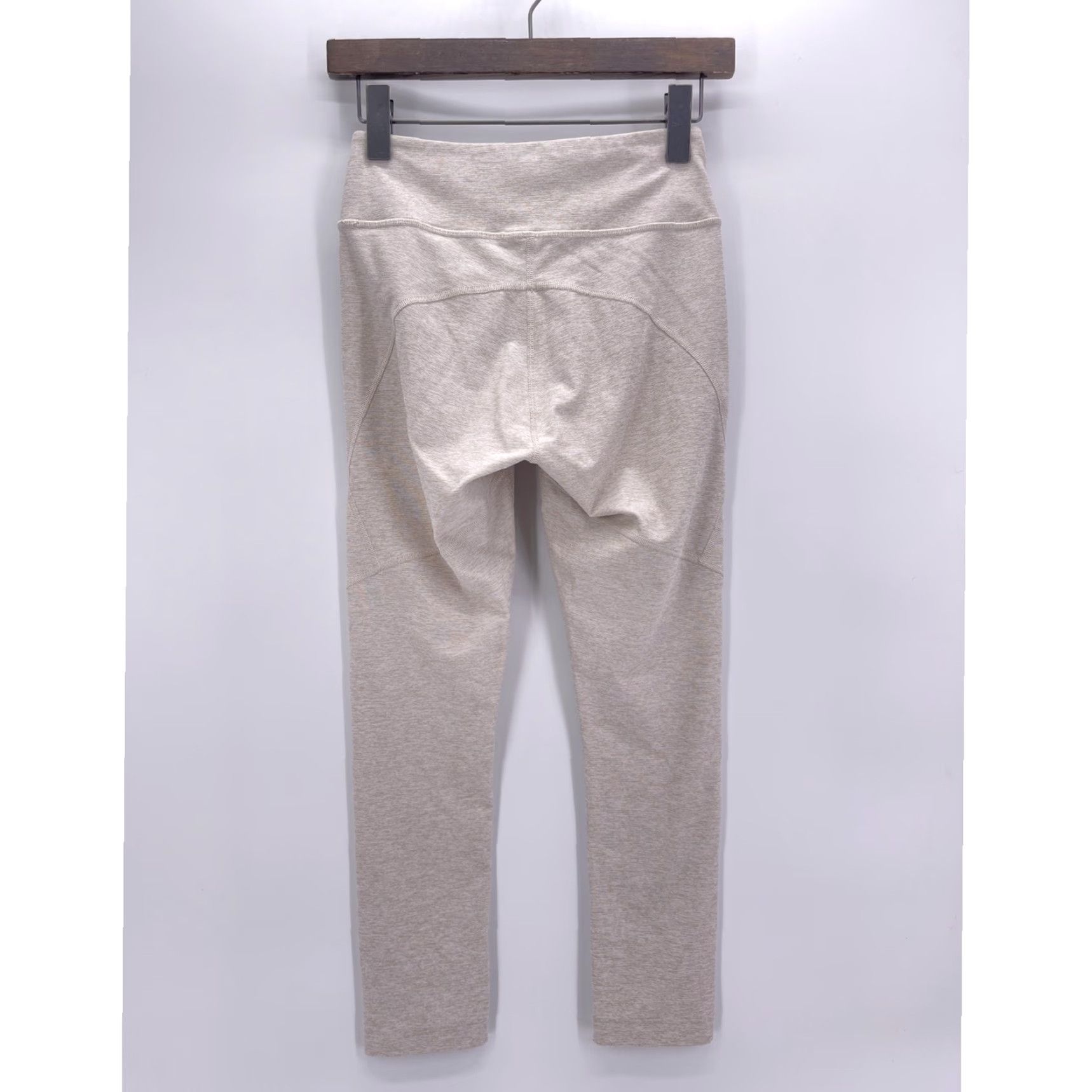 Outdoor Voices Outdoor Voices Womens Small Yoga Pant Legging Crop Capri Cream Beige Size 28" / US 6 / IT 42 - 4 Thumbnail