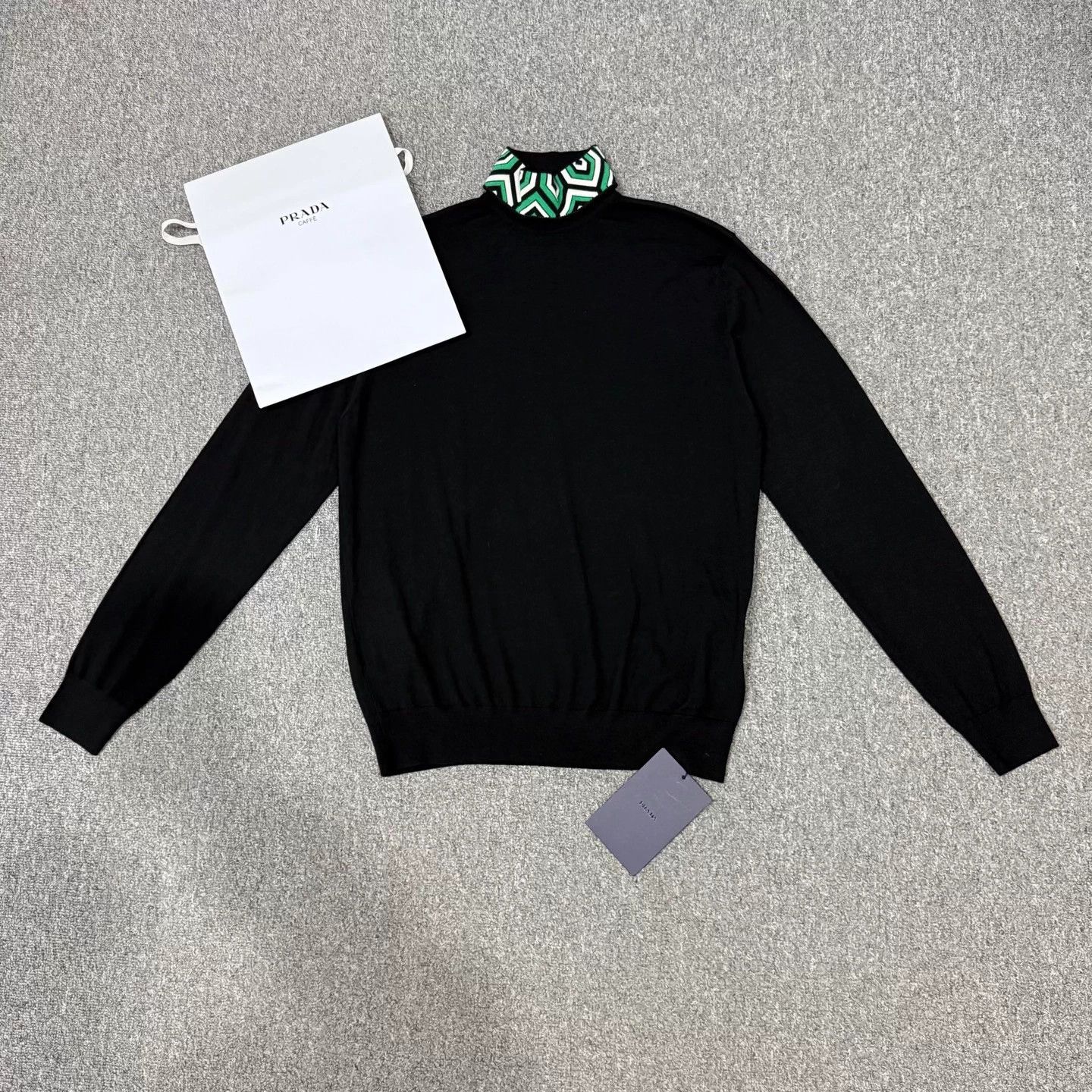 Prada Prada Black Wool Sweater 48 Unworn Size US M / EU 48-50 / 2 - 1 Thumbnail