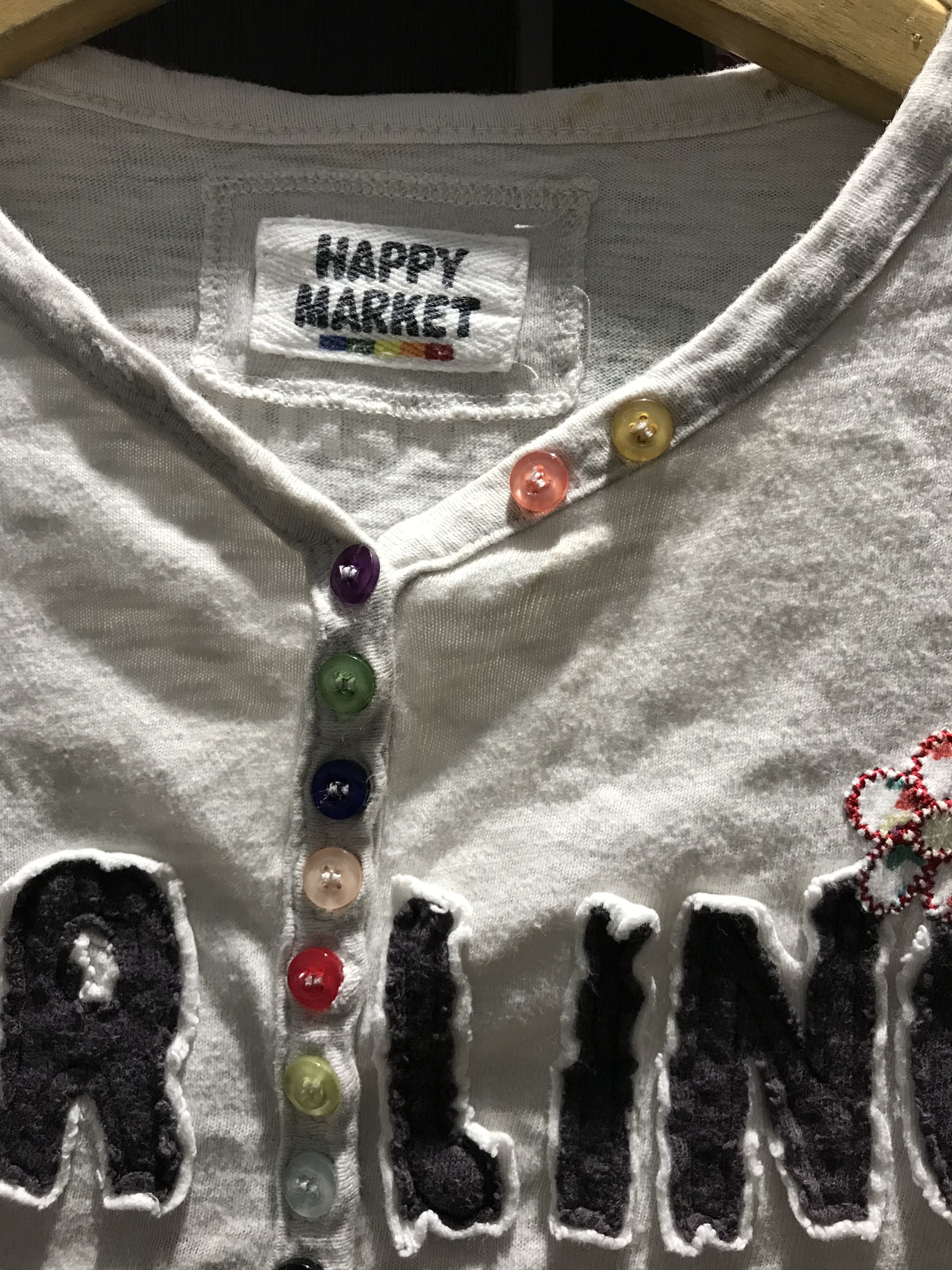 Japanese Brand Vintage happy market patch longsleeve t-shirts y2k Size US S / EU 44-46 / 1 - 3 Thumbnail