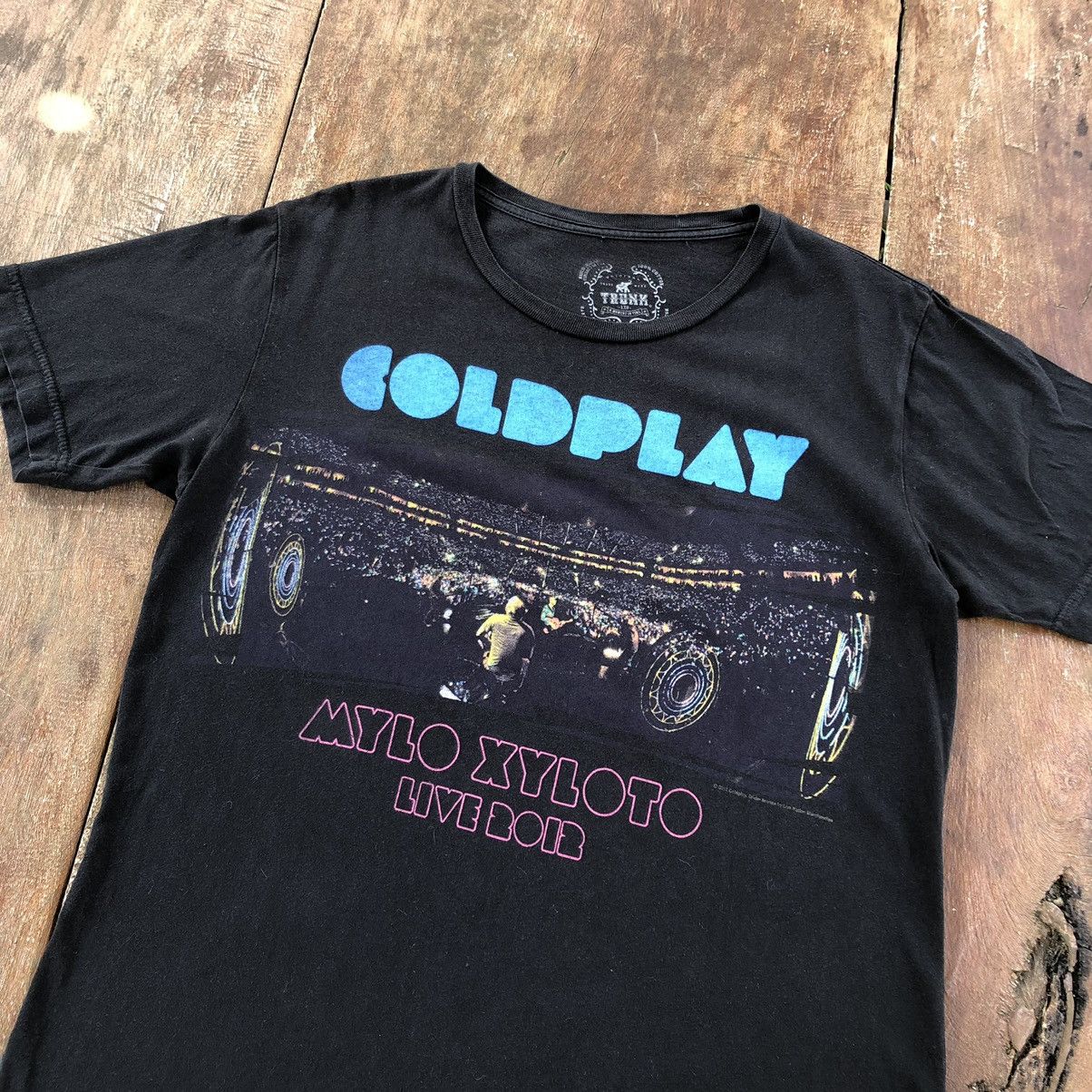 Band Tees Vintage 2012 Coldplay Band Tour T Shirt Size US M / EU 48-50 / 2 - 1 Thumbnail