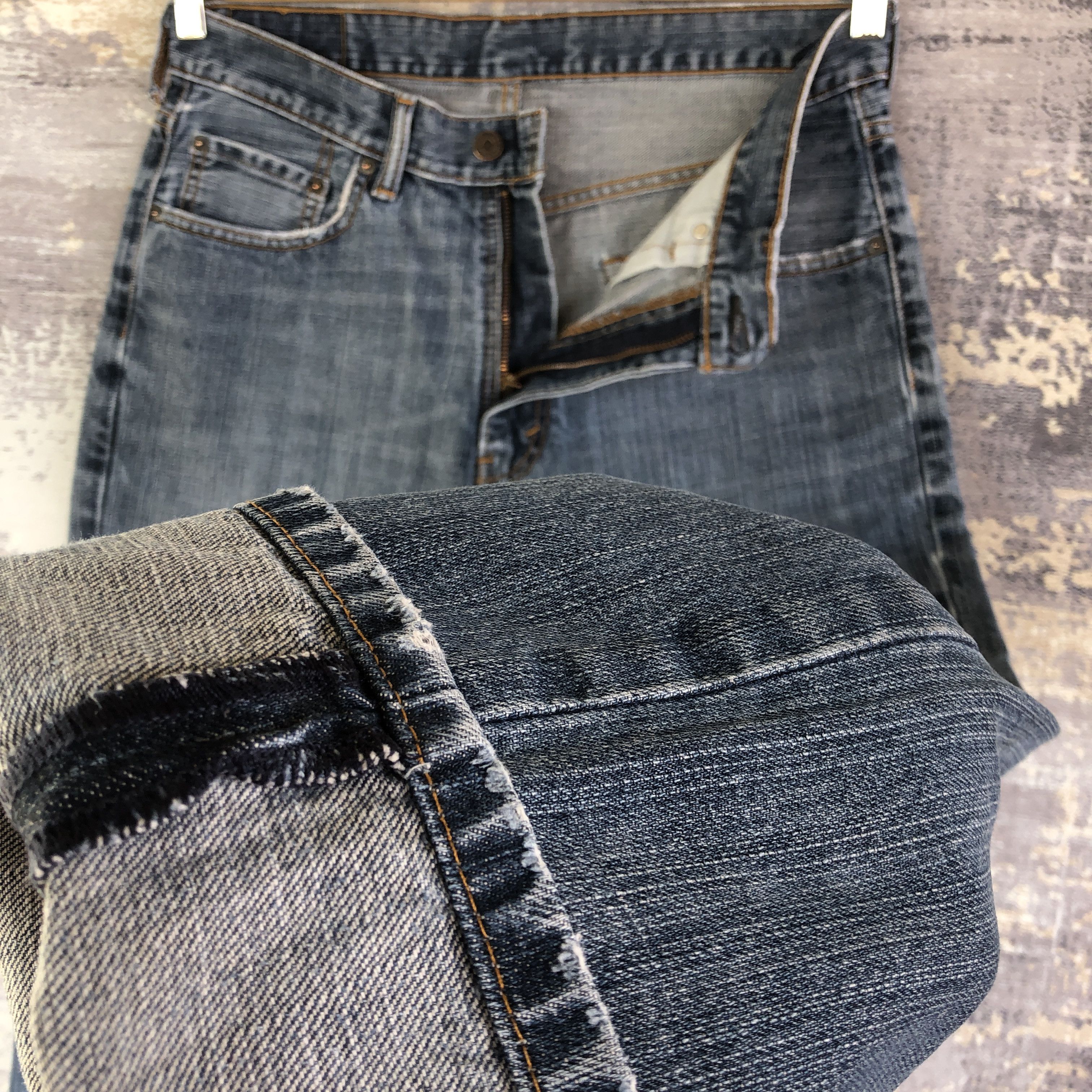 Levi's Vintage Levis 550 Faded Baggy Jeans Levi's Light Wash Denim Size US 30 / EU 46 - 8 Thumbnail