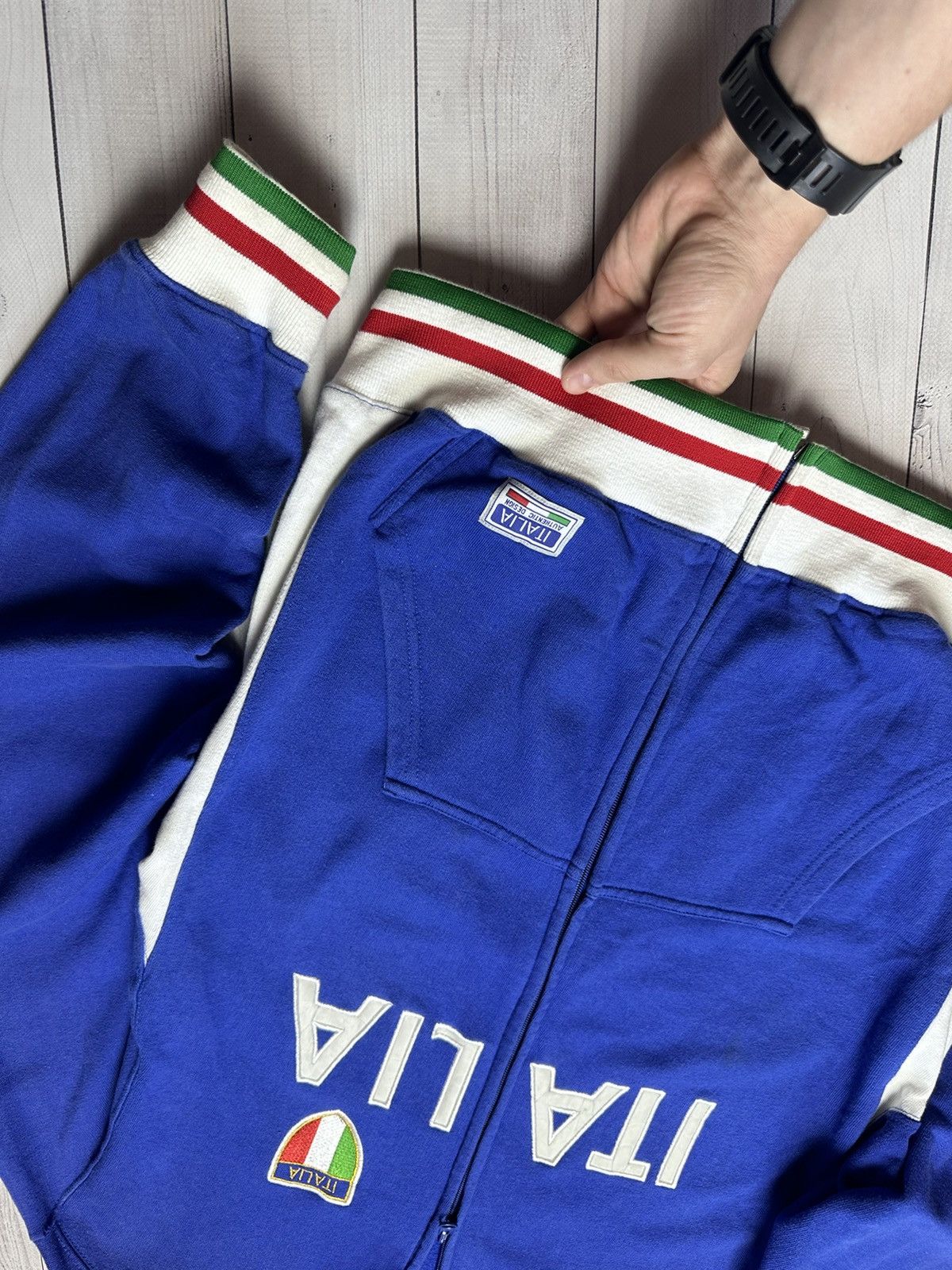 Vintage Italia jacket big logo blue size L hoodie Size US L / EU 52-54 / 3 - 3 Thumbnail