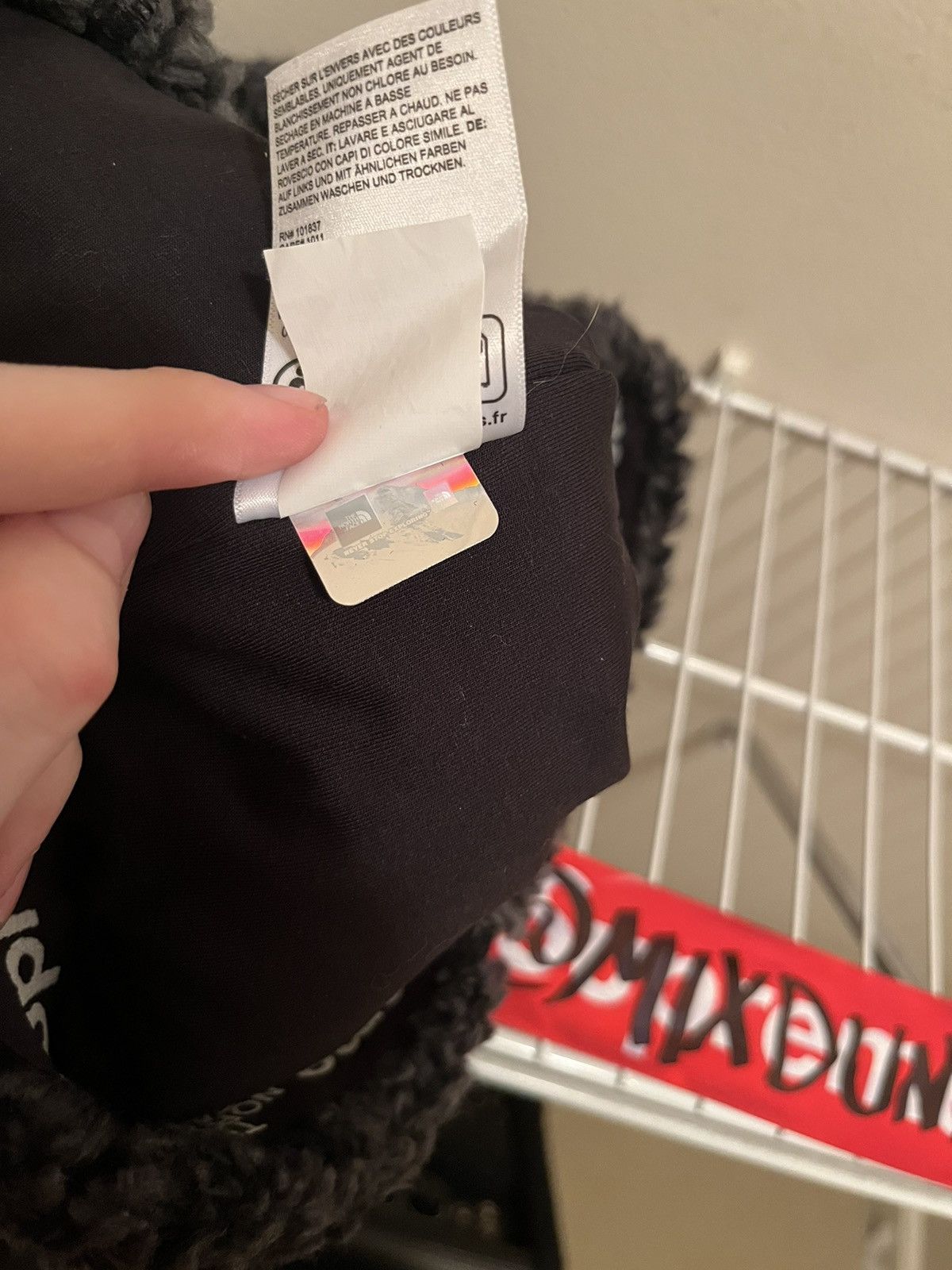 Supreme × The North Face Supreme® x The North Face® High Pile Fleece Shorts Black Size US 32 / EU 48 - 5 Thumbnail