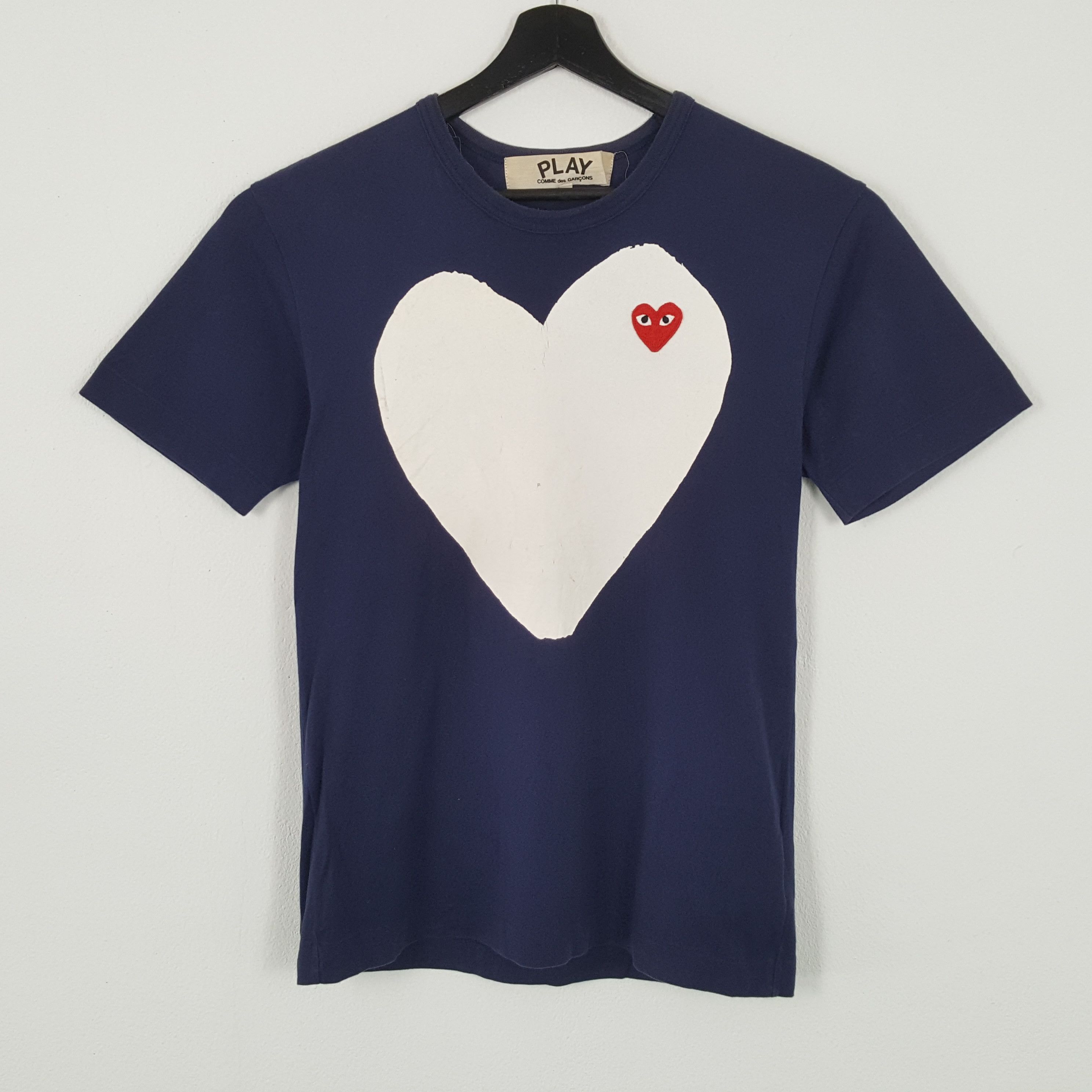 COMME DES GARCONS PLAY Vintage Tshirt Logo Design dp1