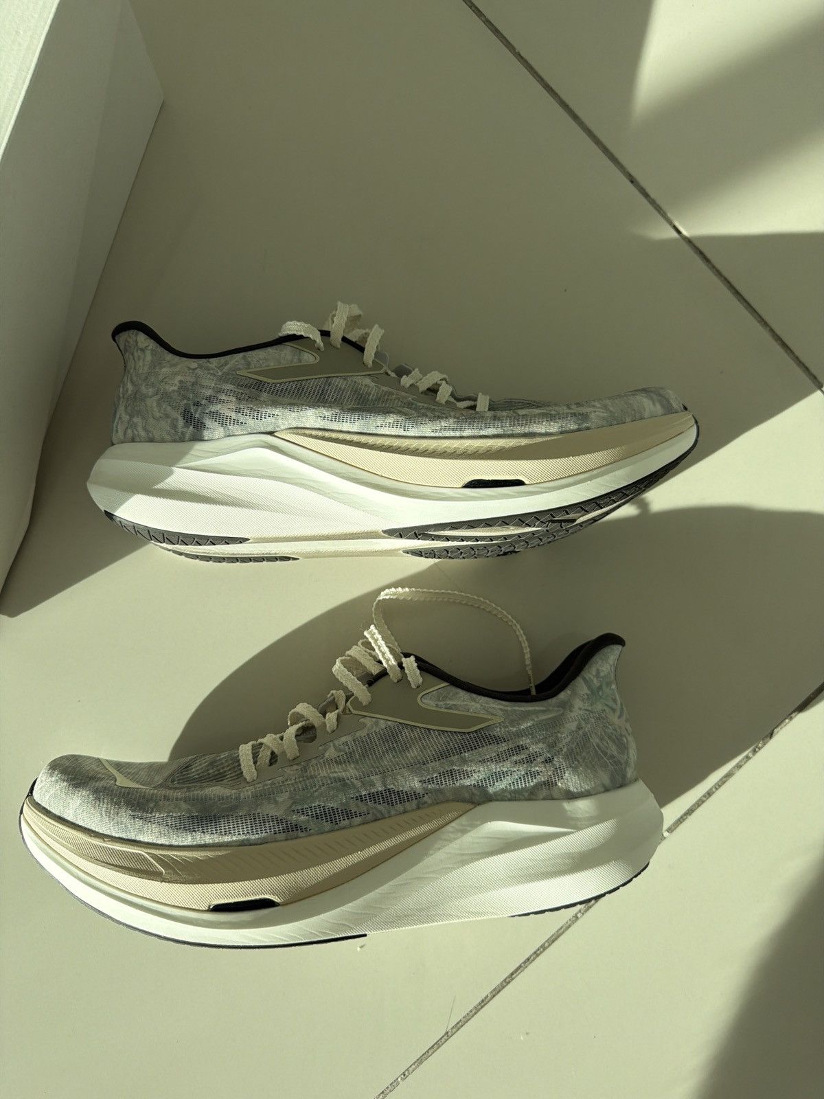 John Elliott HOKA x John Elliot Size US 11.5 / EU 44-45 - 5 Thumbnail